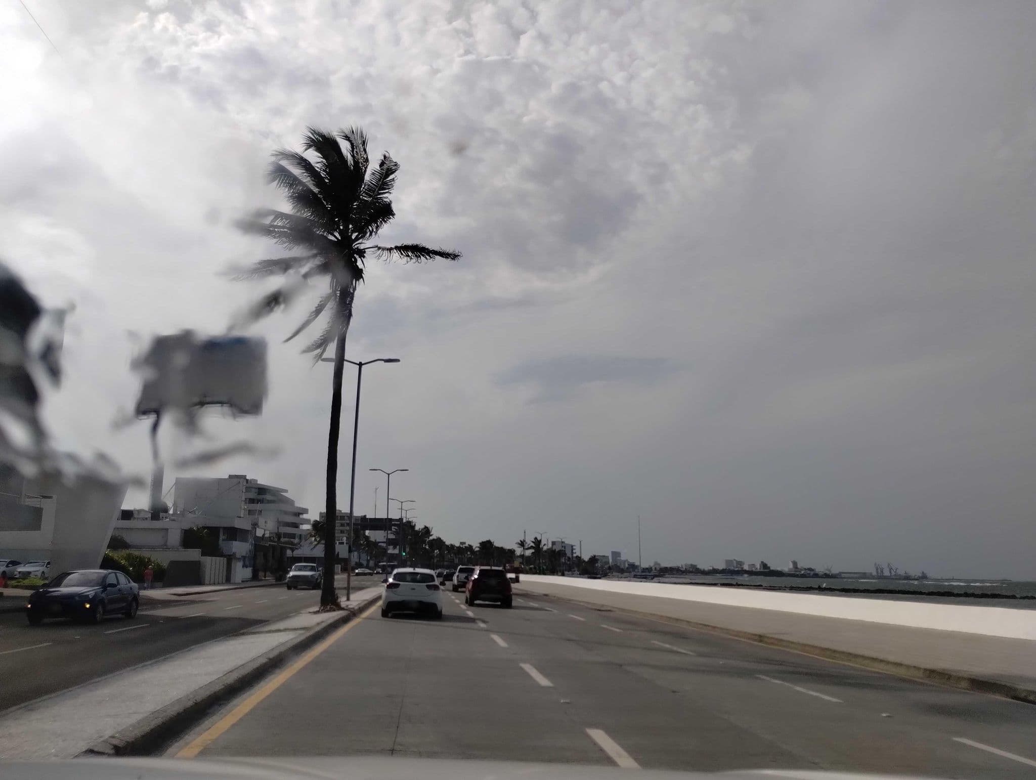 Street view near Hotel Punto Azul, Veracruz — © cu_CARTOGRAFIA (CC BY-SA · Mapillary)