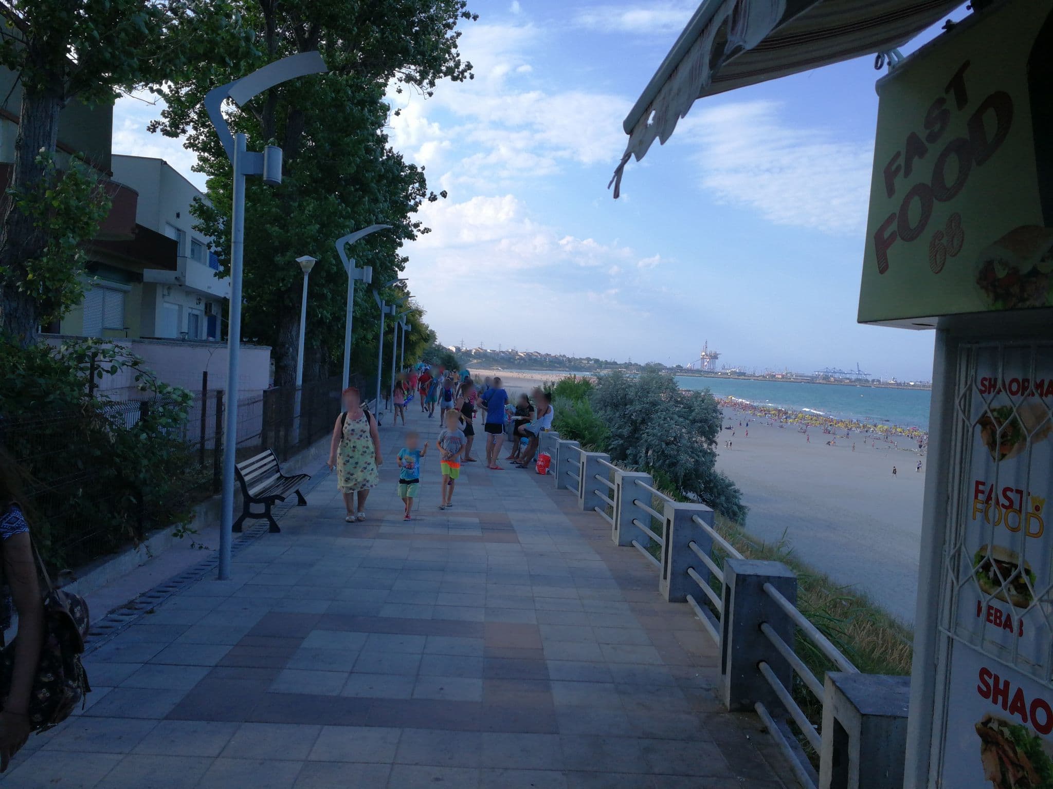 Street view near Vila Leonte, Eforie Nord
