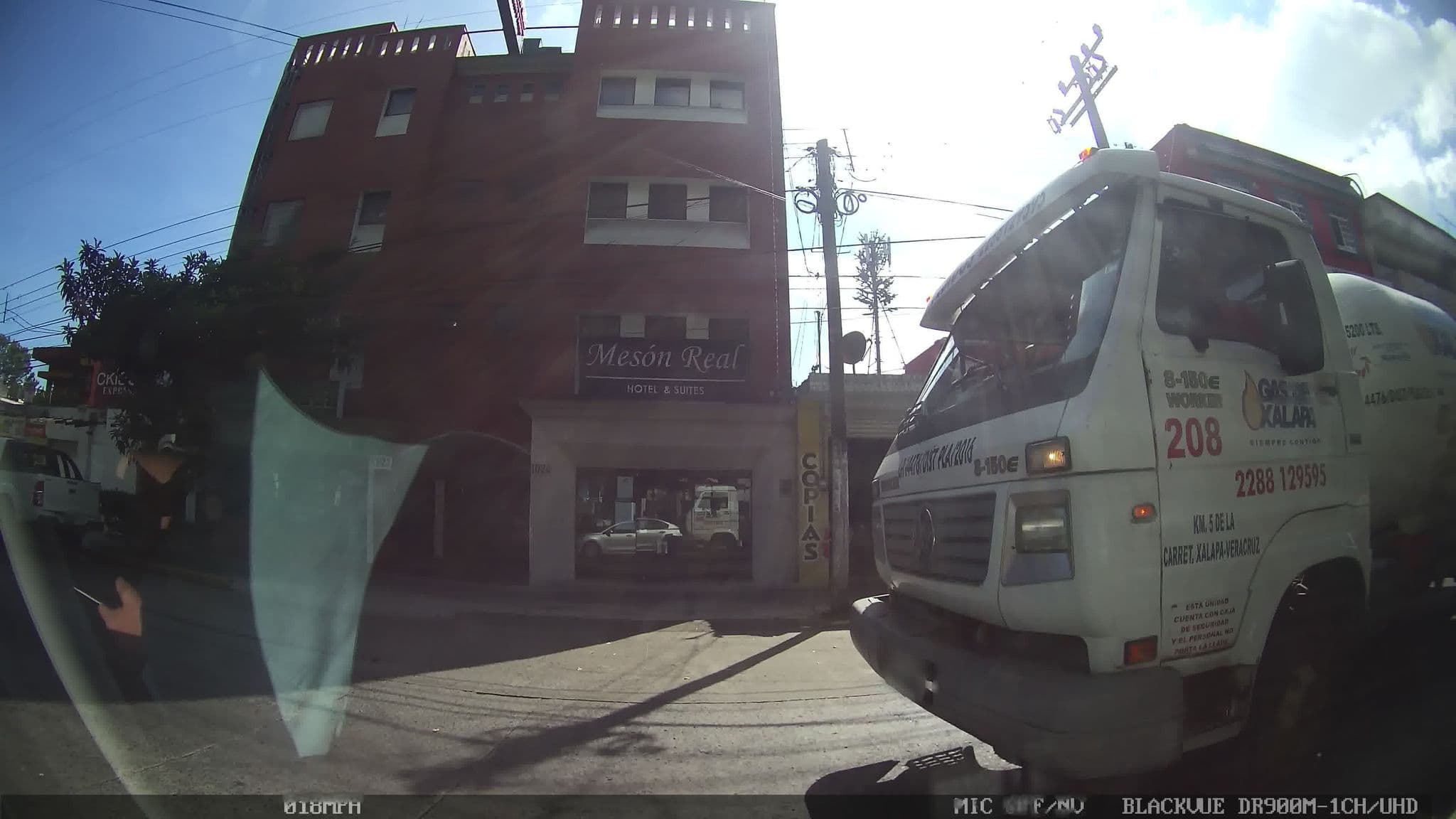 Street view near Hotel Oasis, Xalapa de Enríquez — © kaart_2 (CC BY-SA · Mapillary)