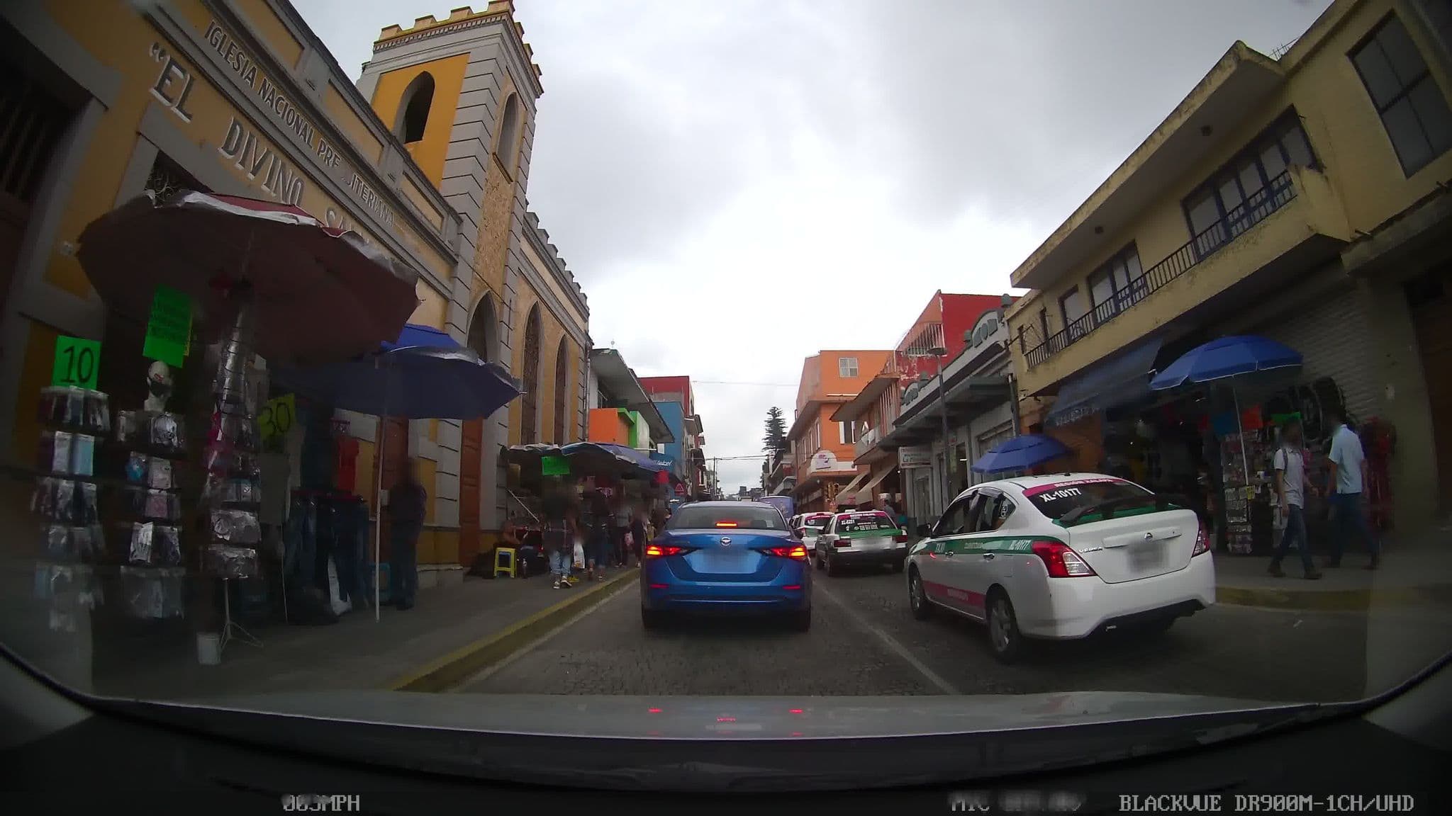 Street view near Hotel Acropolis, Xalapa de Enríquez — © kaart_2 (CC BY-SA · Mapillary)