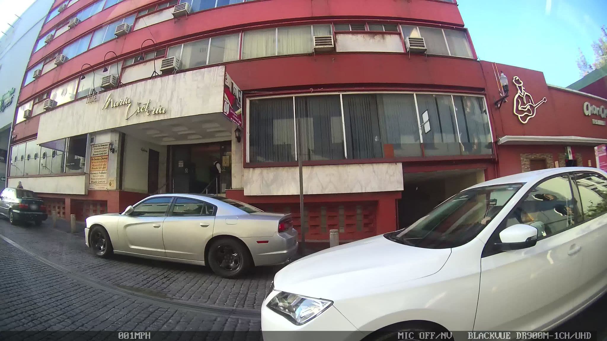 Street view near Hotel Maria Victoria, Xalapa de Enríquez — © kaart_2 (CC BY-SA · Mapillary)