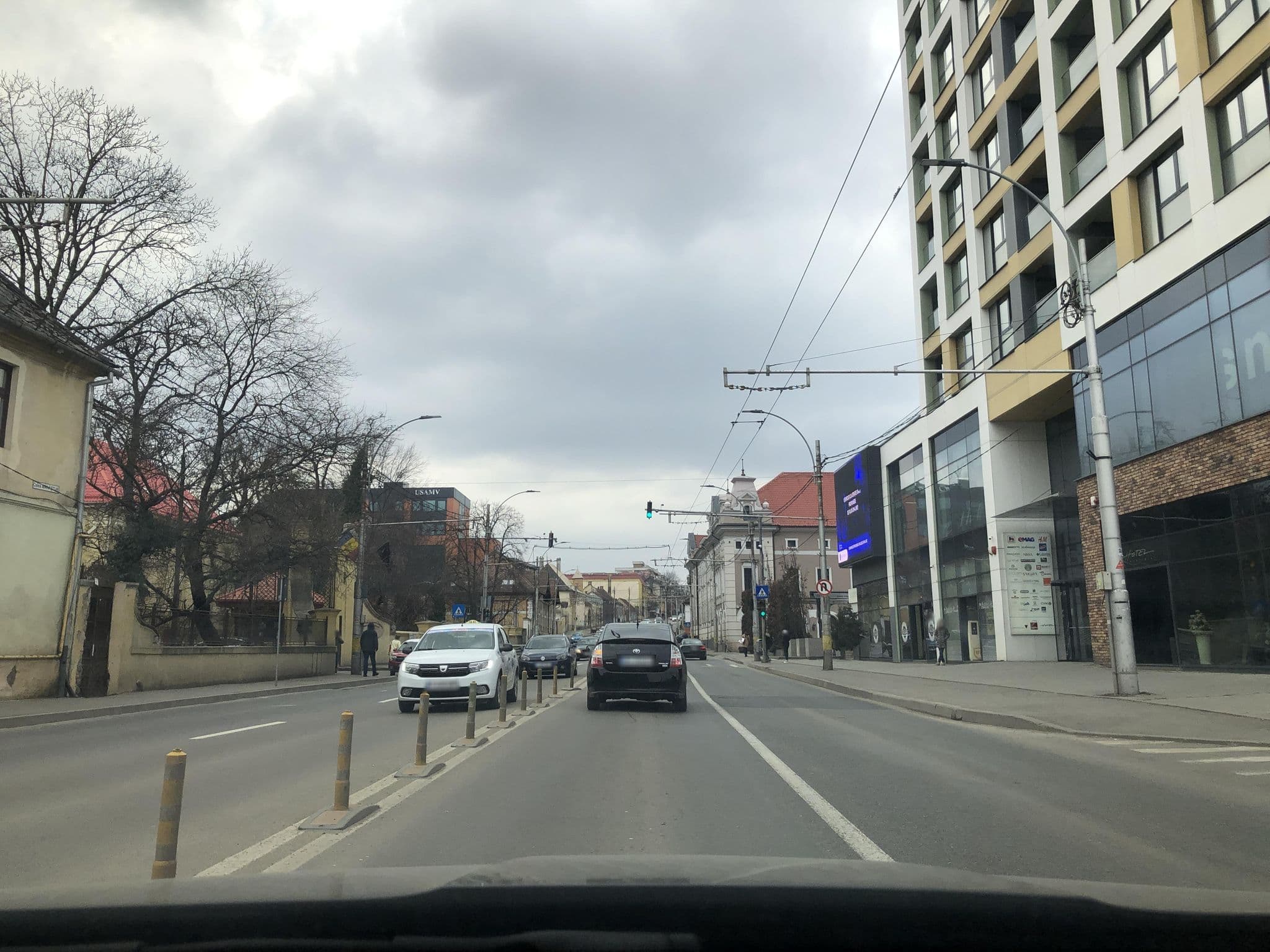 Street view near Hotel Platinia, Cluj-Napoca — © LorenaF (CC BY-SA · Mapillary)