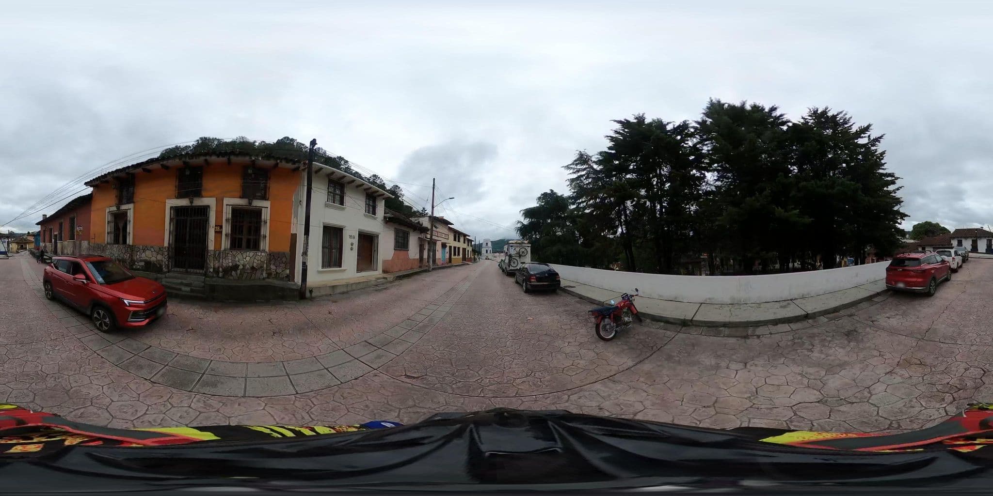 Street view near Hotel Casa Indigo, San Cristóbal de las Casas — © nicovargas (CC BY-SA · Mapillary)