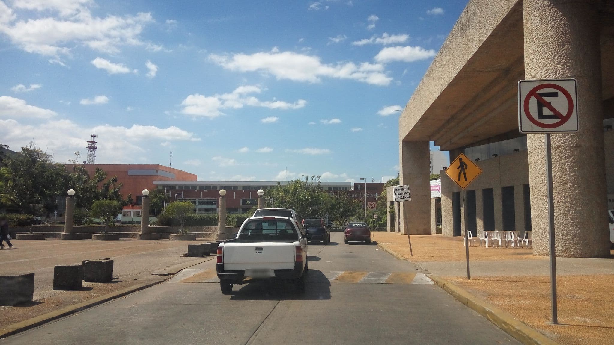 Street view near Staybridge Suites Villahermosa, Villahermosa — © rafaecheve (CC BY-SA · Mapillary)
