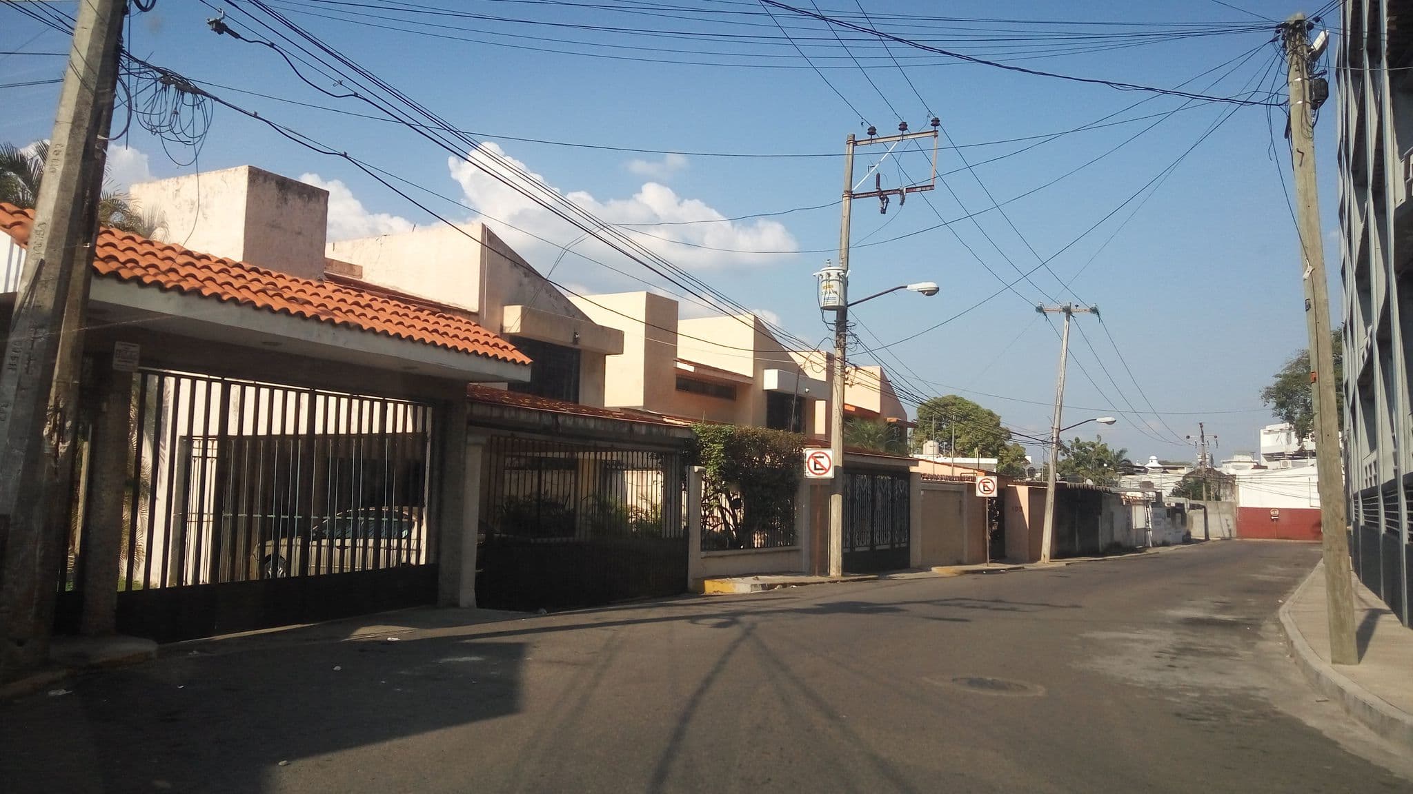 Street view near Hotel Graham Villahermosa, Villahermosa — © rafaecheve (CC BY-SA · Mapillary)