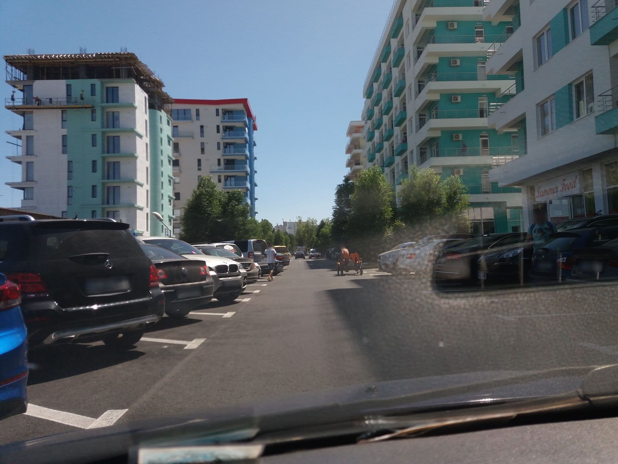 Street view near Mamaia Summerland, Palazu Mare