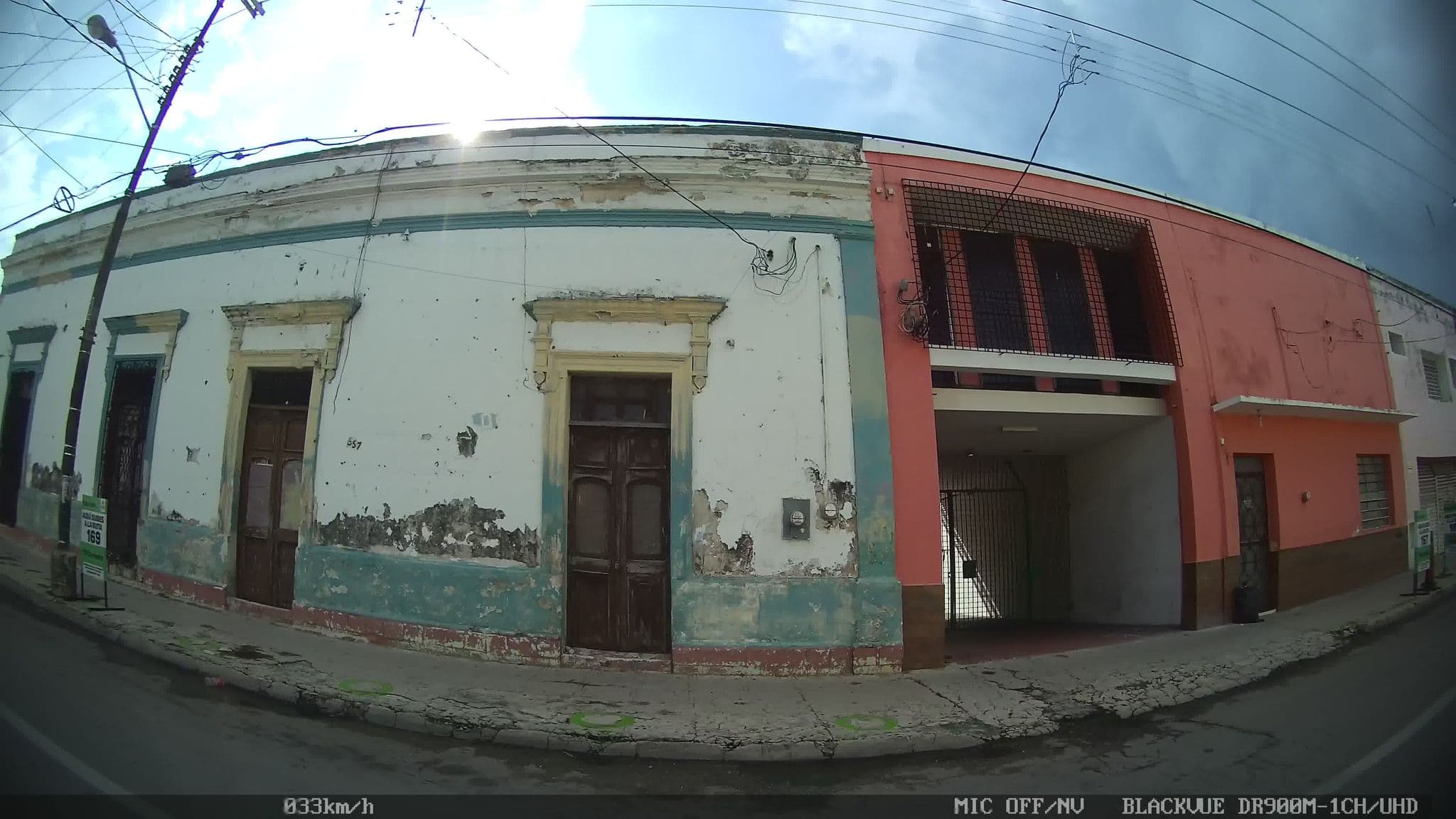Street view near Kira Departamentos Amueblados, Mérida — © kaart_2 (CC BY-SA · Mapillary)
