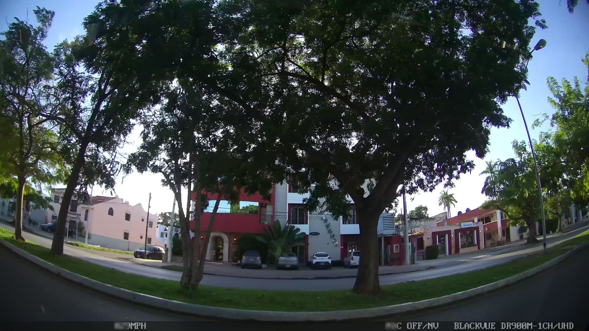 Street view near Hotel Suites Framboyanes, Mérida — © kaart_2 (CC BY-SA · Mapillary)