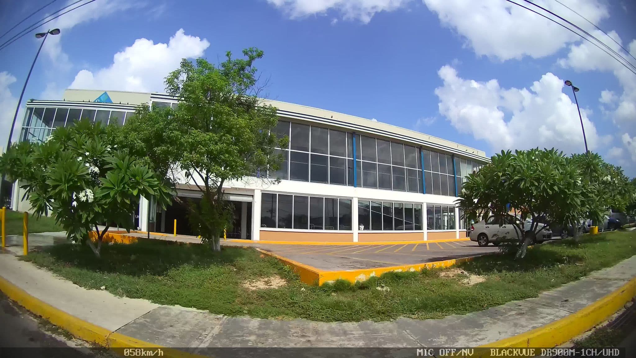 Street view near Hotel Maya Inn Merida, Mérida — © kaart_2 (CC BY-SA · Mapillary)