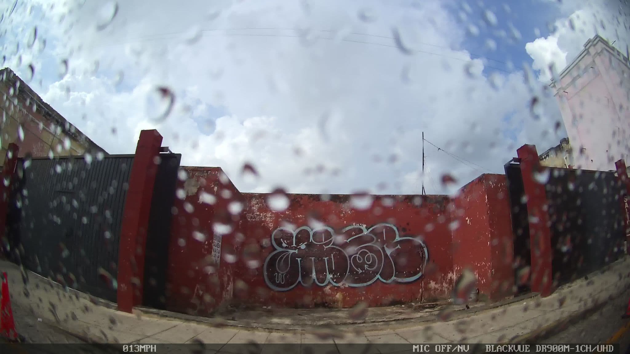 Street view near Hotel El Gobernador, Mérida — © kaart_2 (CC BY-SA · Mapillary)