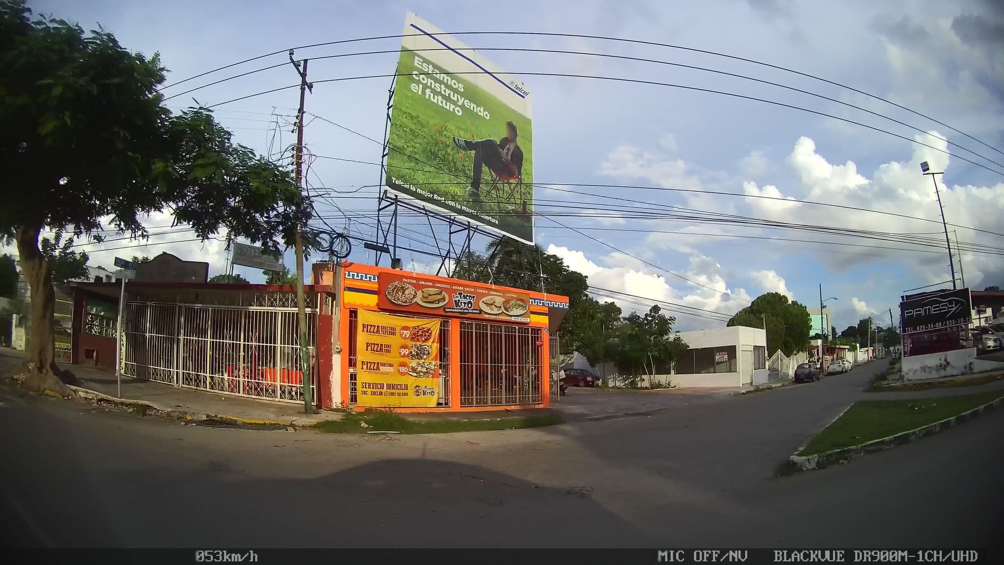 Street view near hotel. lupita merida, Mérida — © kaart_2 (CC BY-SA · Mapillary)