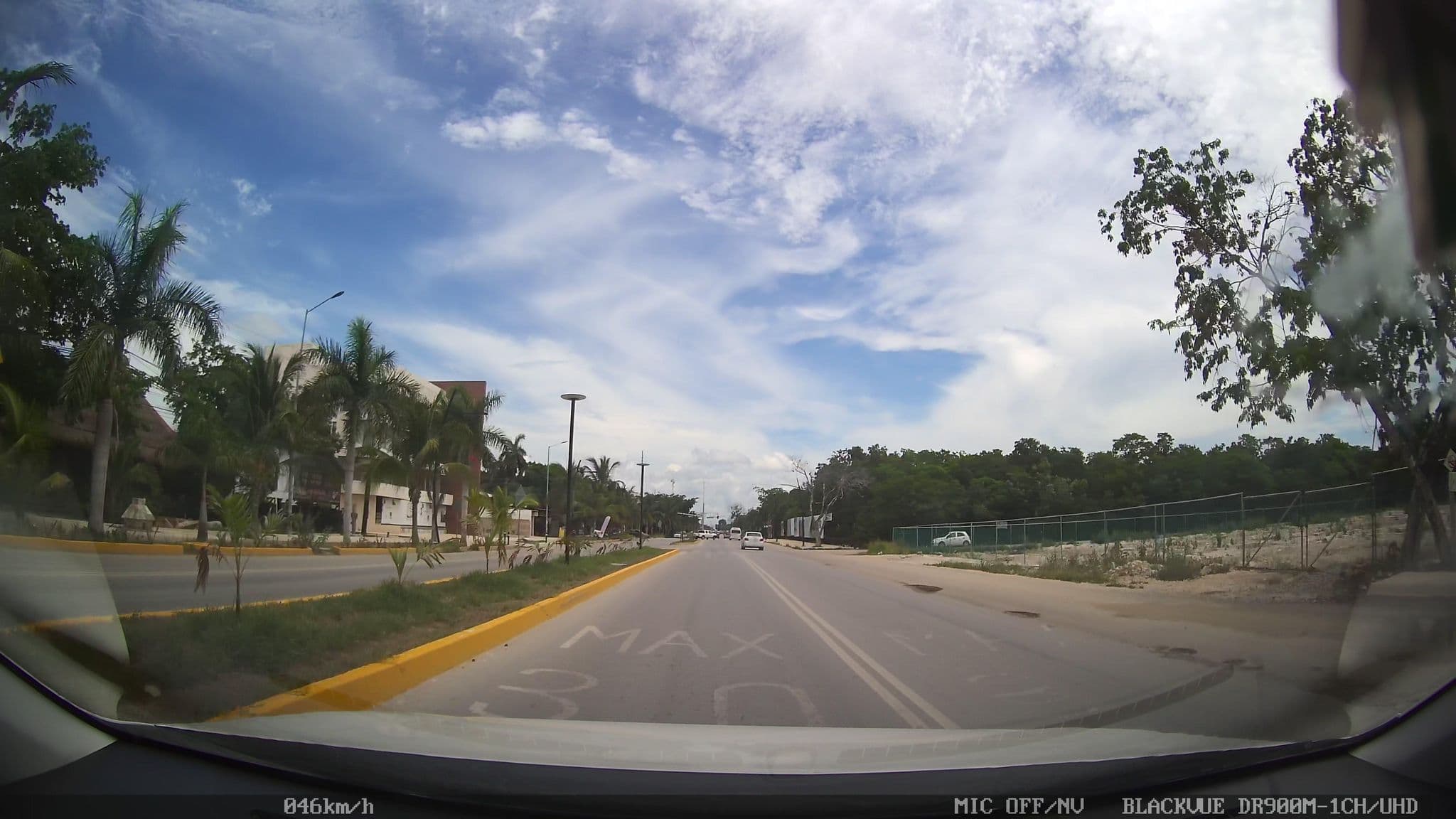 Street view near Oten, Tulum — © asturksever (CC BY-SA · Mapillary)