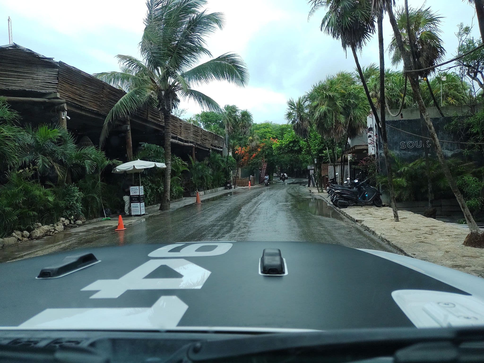 Street view near Tulum Treehouse, Tulum — © mapeadora (CC BY-SA · Mapillary)
