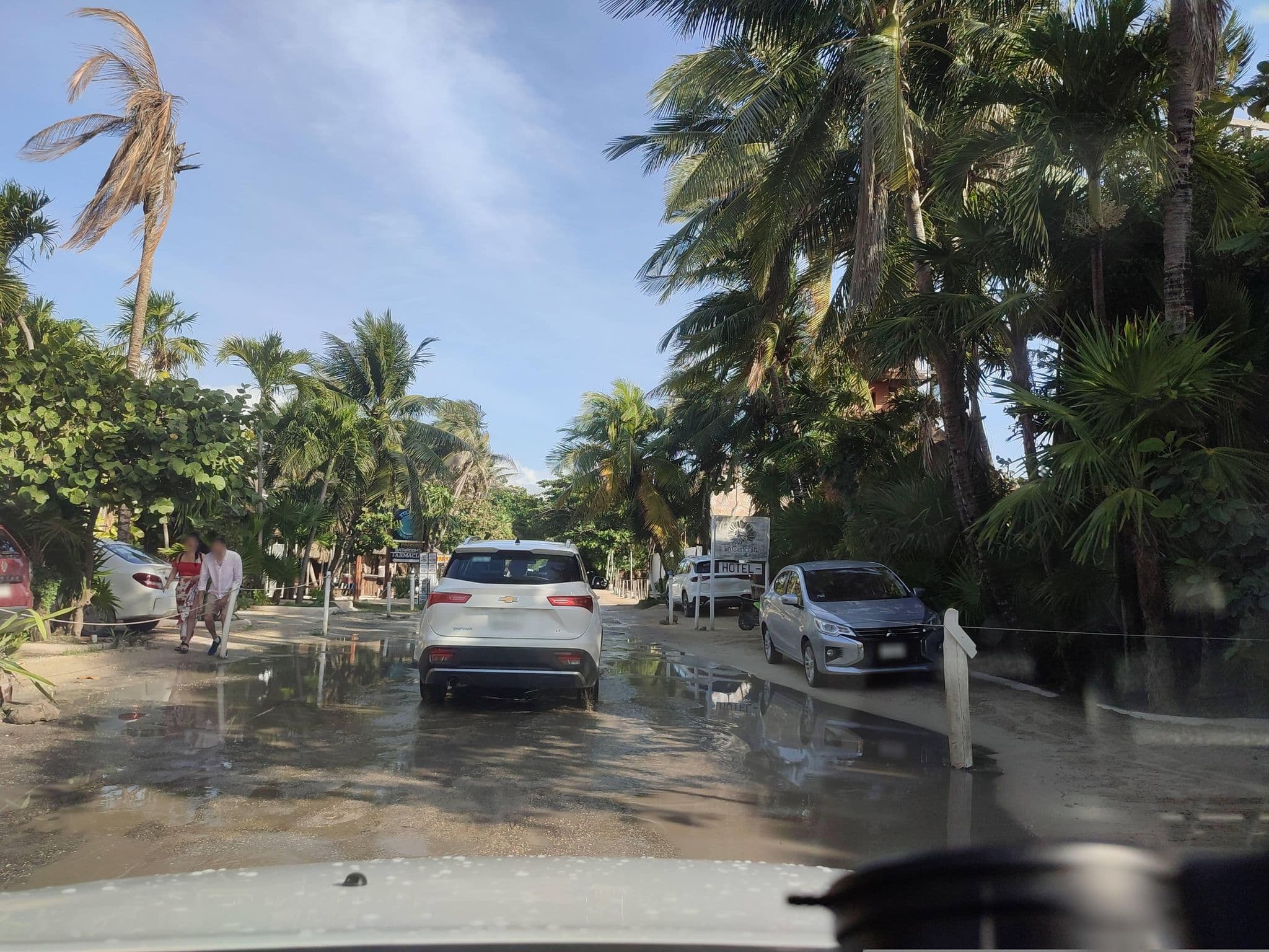 Street view near Hotel Tunich, Tulum — © fswat (CC BY-SA · Mapillary)