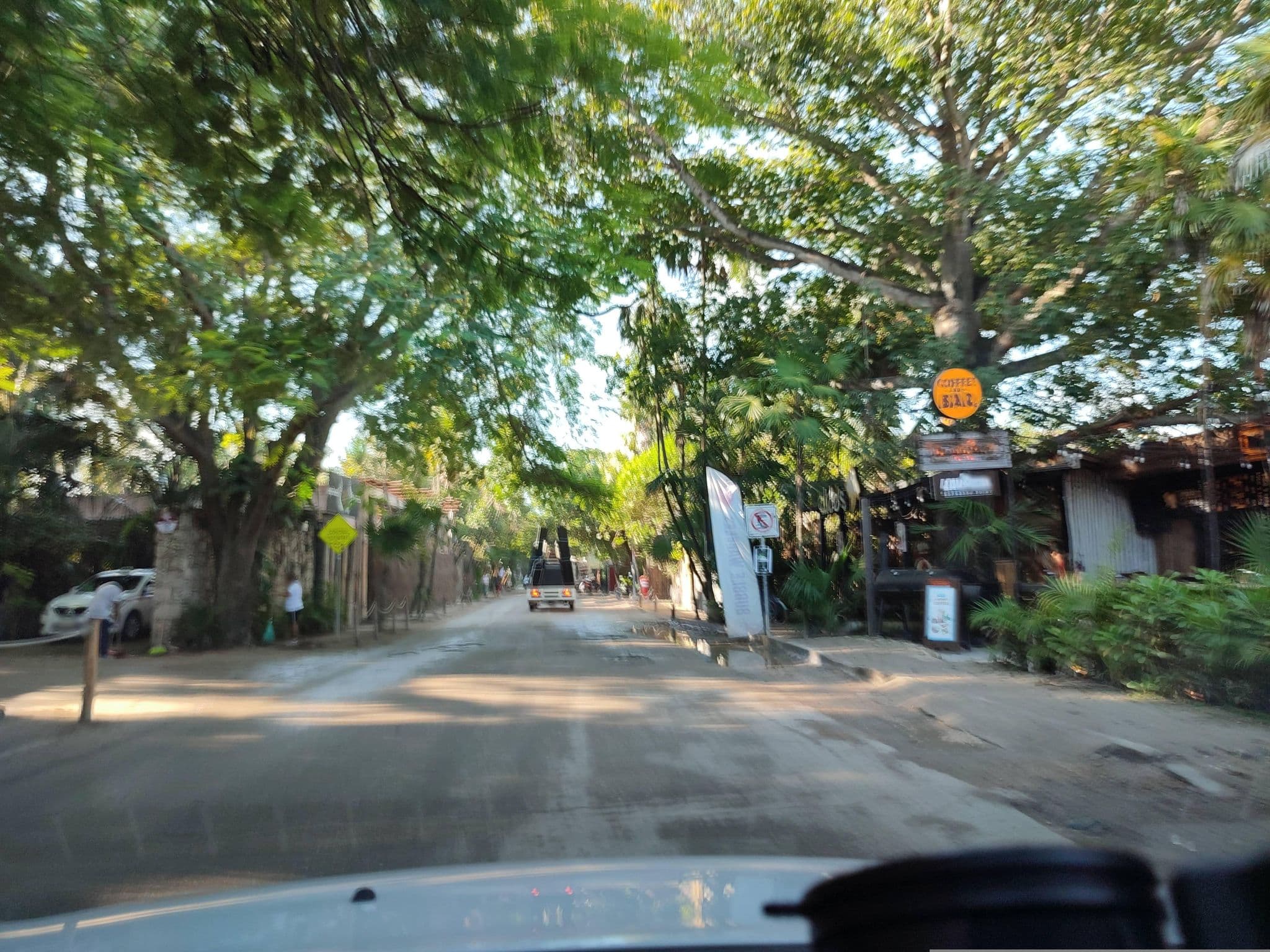 Street view near Yoga Shala Tulum, Tulum — © fswat (CC BY-SA · Mapillary)