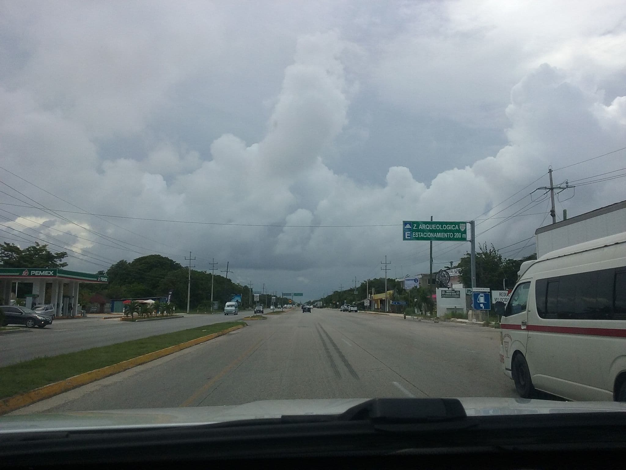 Street view near Mx Tulum, Tulum — © radius (CC BY-SA · Mapillary)