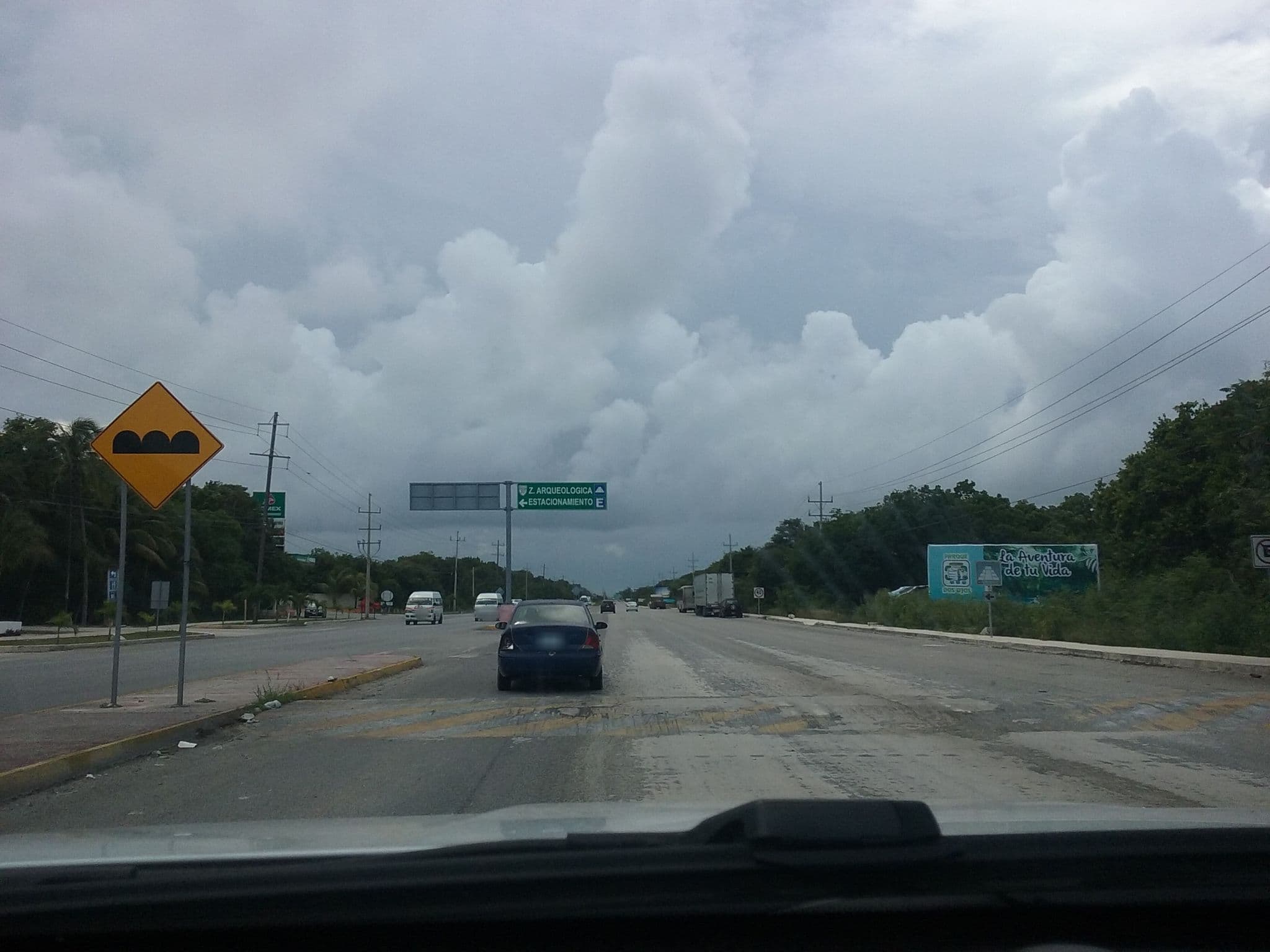 Street view near Posada Los Mapaches, Tulum — © radius (CC BY-SA · Mapillary)