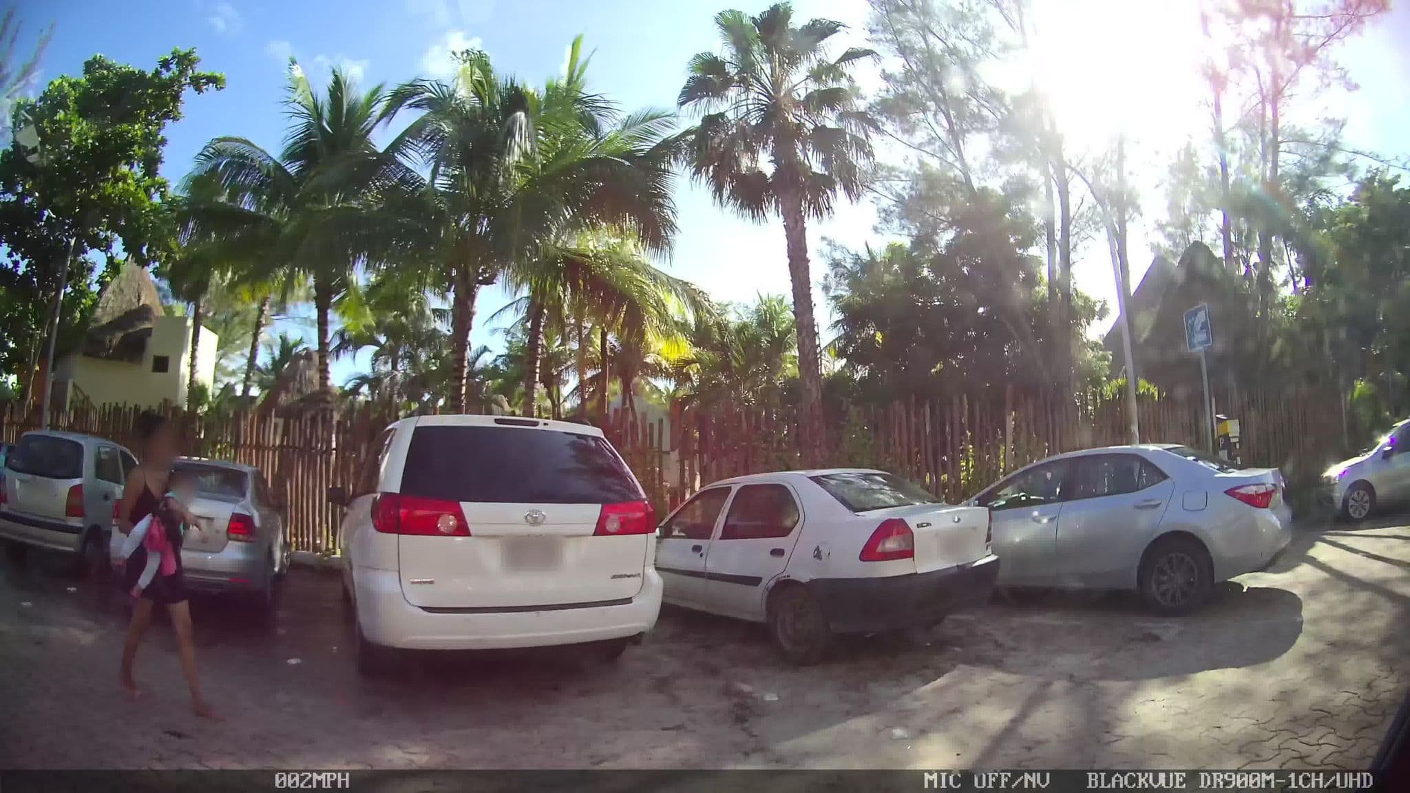 Street view near Itzi Pool, Playa del Carmen — © kaart_2 (CC BY-SA · Mapillary)