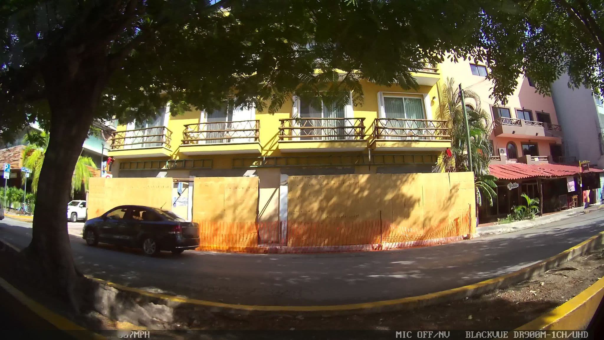 Street view near Hotel Playa Suites, Playa del Carmen — © kaart_2 (CC BY-SA · Mapillary)