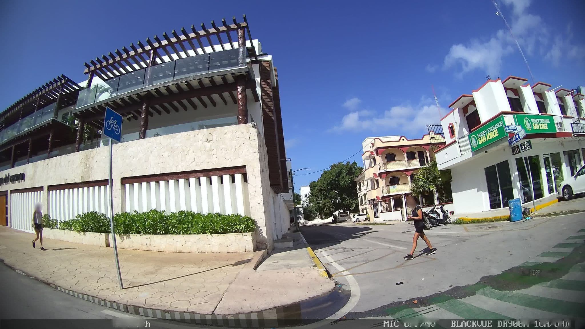 Street view near Holiday Inn Express, Playa del Carmen — © kaart_2 (CC BY-SA · Mapillary)