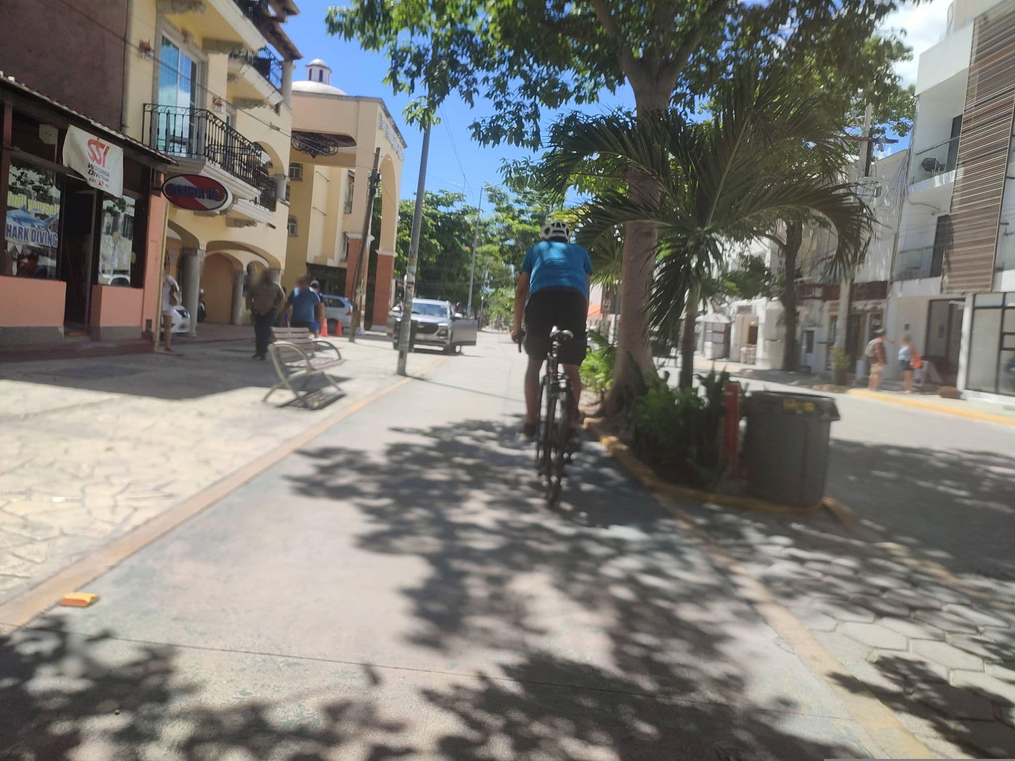 Street view near Kin Maya, Playa del Carmen — © erickmendiola13 (CC BY-SA · Mapillary)