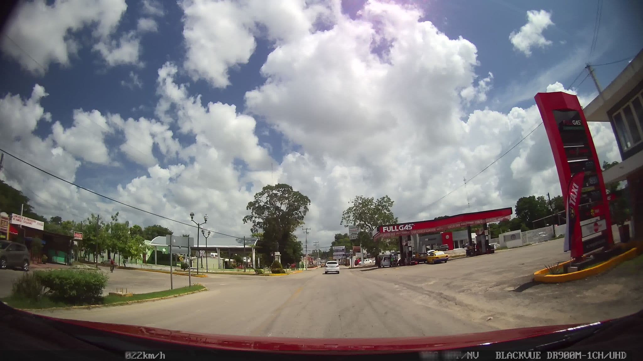 Street view near Hacienda Kaan, Valladolid — © kaart_2 (CC BY-SA · Mapillary)
