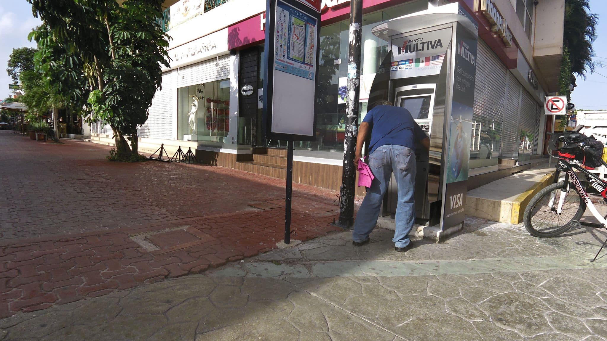Street view near hotel la fiesta, Playa del Carmen — © rps333 (CC BY-SA · Mapillary)