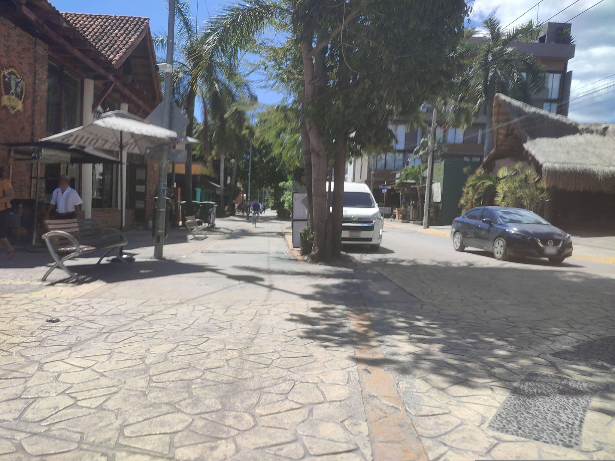 Street view near Embarcadero Maya B&B, Playa del Carmen — © erickmendiola13 (CC BY-SA · Mapillary)