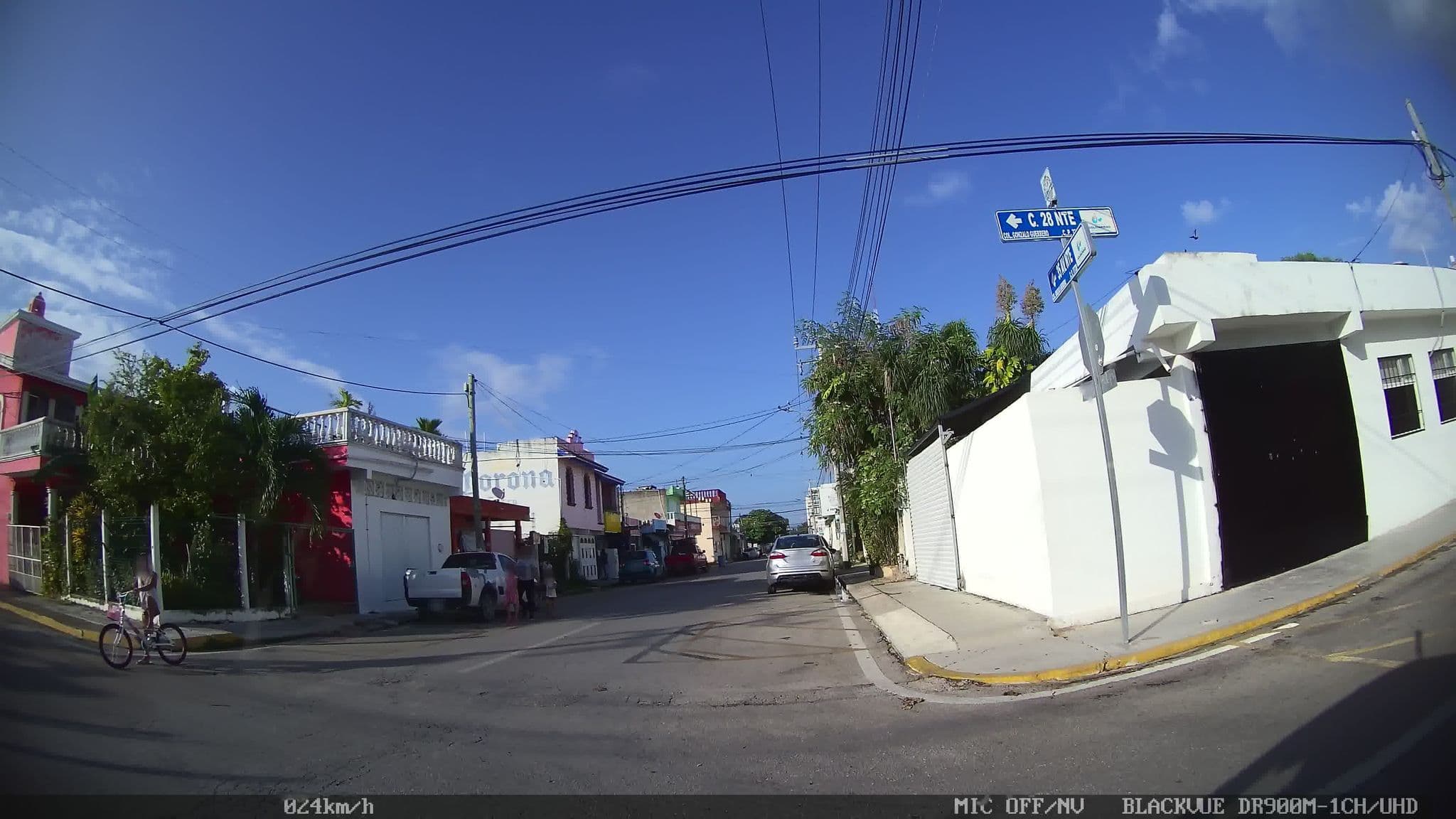 Street view near B&B In The Paradise, Playa del Carmen — © kaart_2 (CC BY-SA · Mapillary)