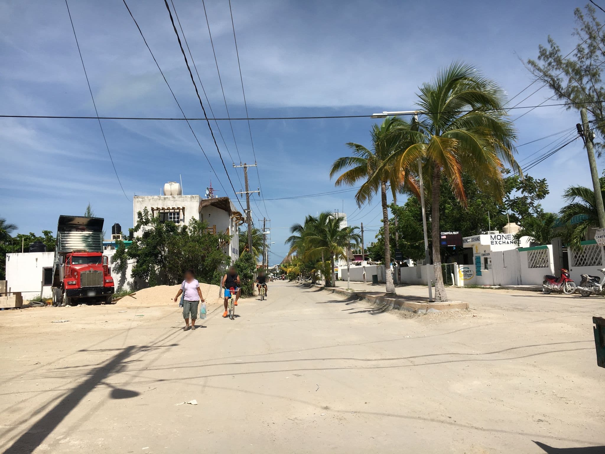 Street view near M&M Apartments Holbox, Isla Holbox — © z0rg (CC BY-SA · Mapillary)