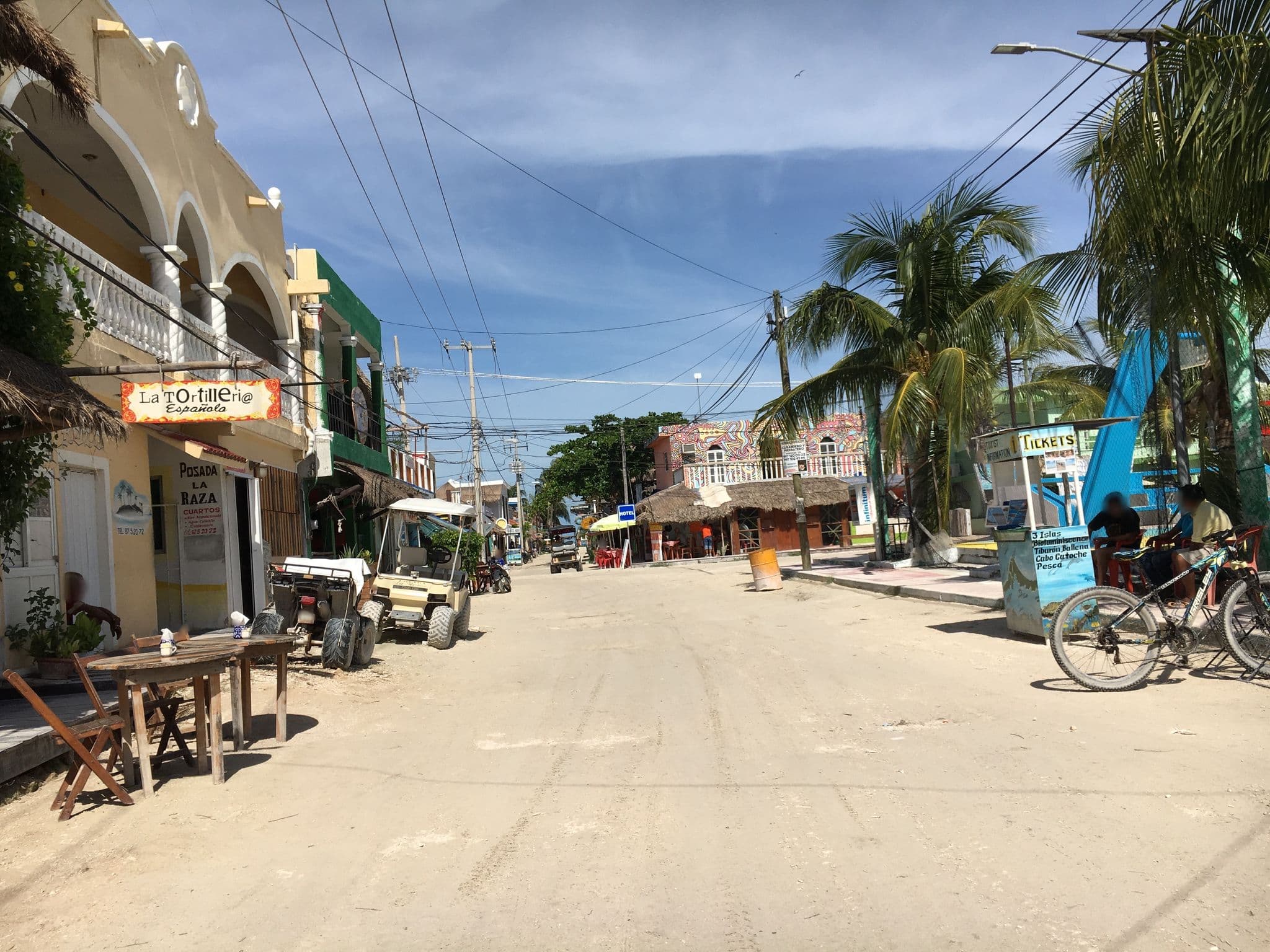 Street view near Hotel Arena, Isla Holbox — © z0rg (CC BY-SA · Mapillary)