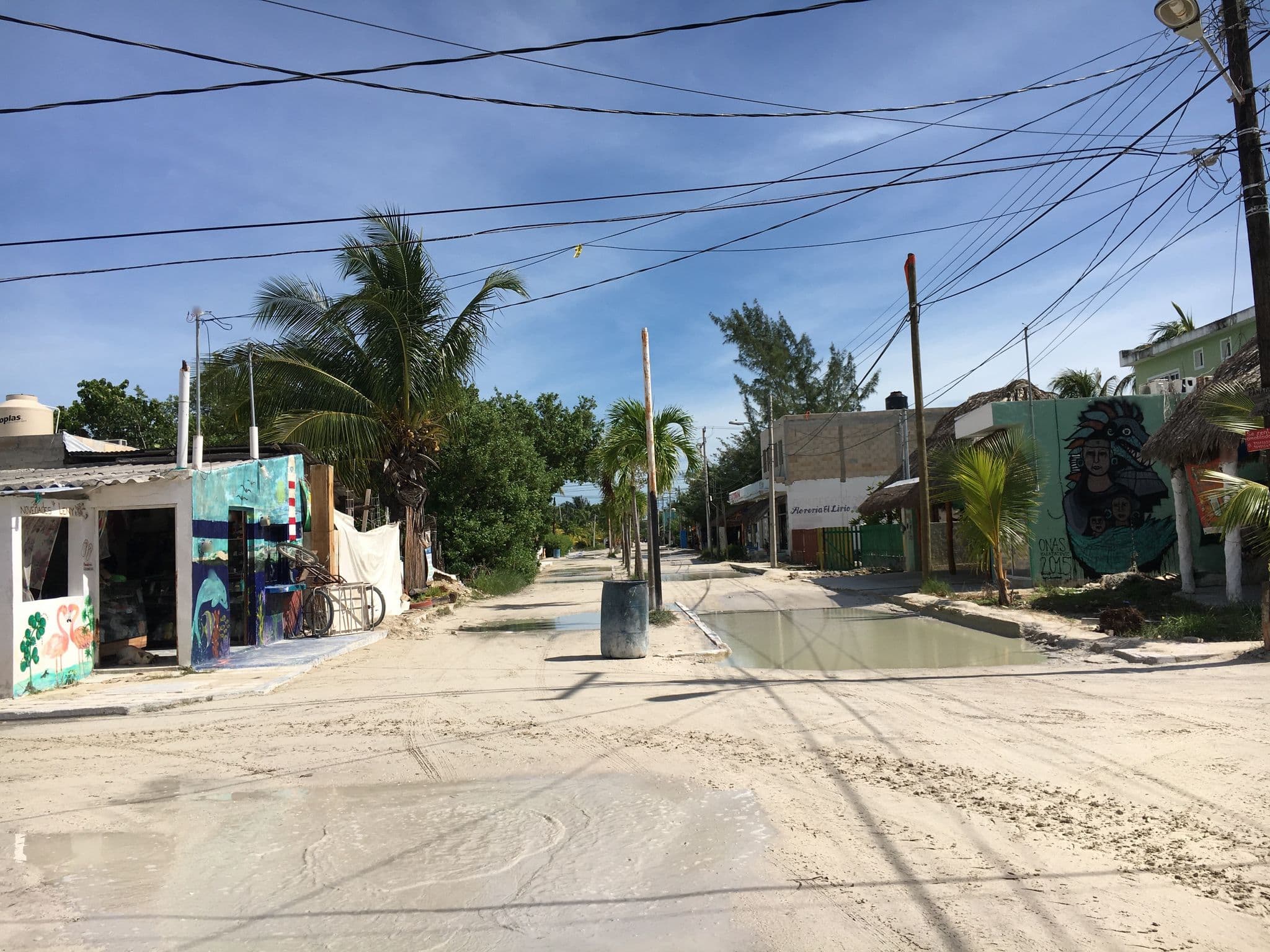 Street view near Posada don Pachon y Maruxa, Isla Holbox — © z0rg (CC BY-SA · Mapillary)