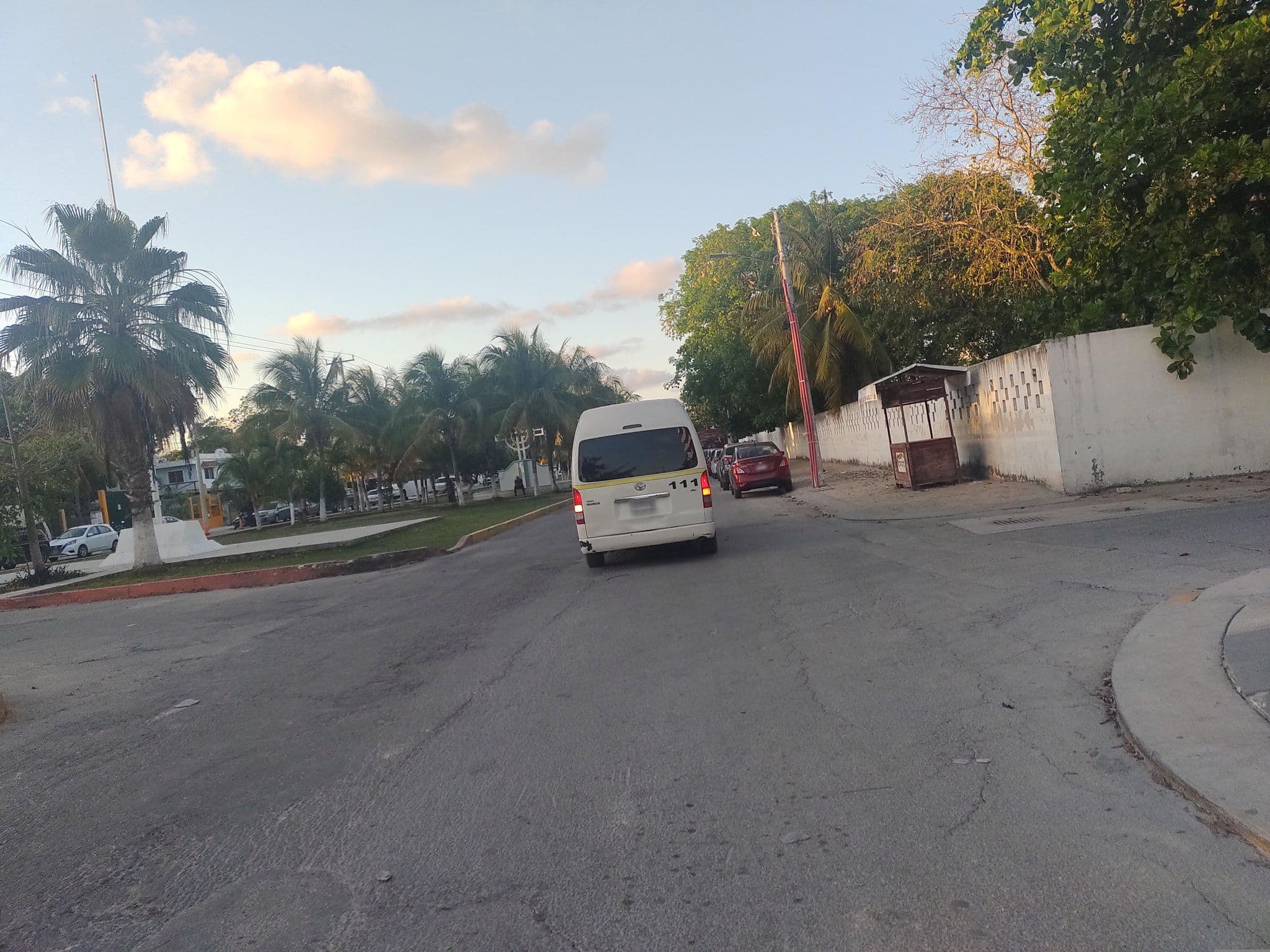 Street view near Hyatt Ziva Riviera Can Un, Alfredo V. Bonfil — © mapeadora (CC BY-SA · Mapillary)
