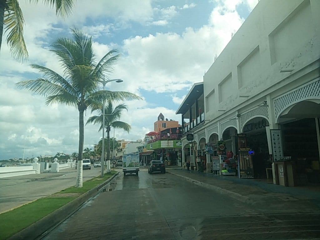 Street view near Safari Inn, Cozumel — © ccossio (CC BY-SA · Mapillary)