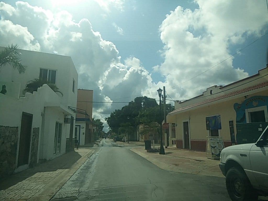 Street view near Estudio Wa'atal, Cozumel — © ccossio (CC BY-SA · Mapillary)