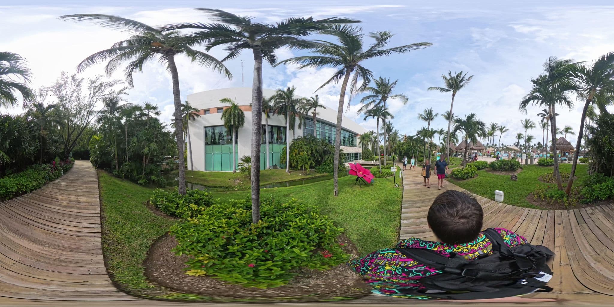 Street view near Alberca - Pool, Playa del Carmen — © evankelemen (CC BY-SA · Mapillary)