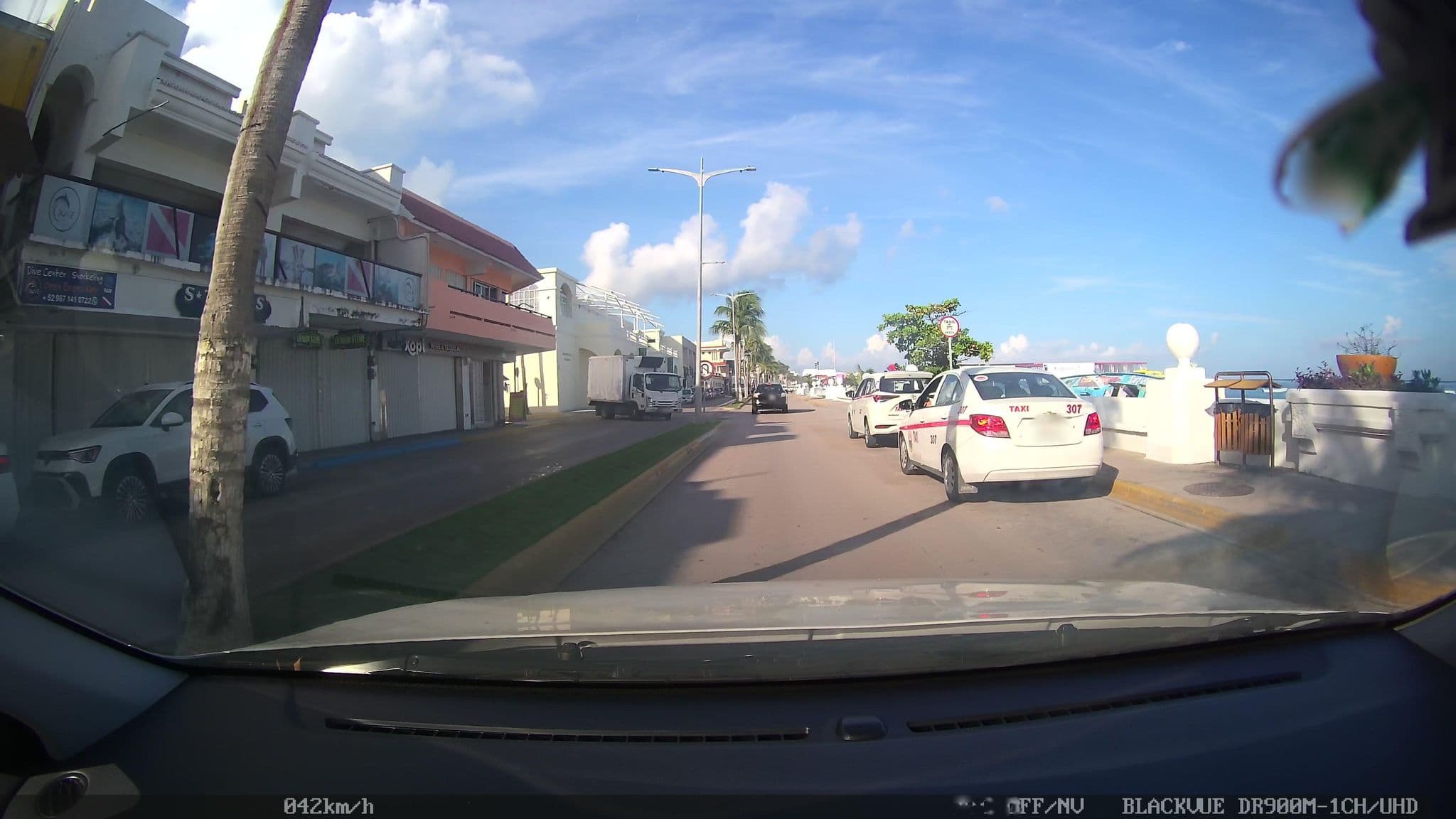 Street view near Hostel Tropical 20, Cozumel — © asturksever (CC BY-SA · Mapillary)