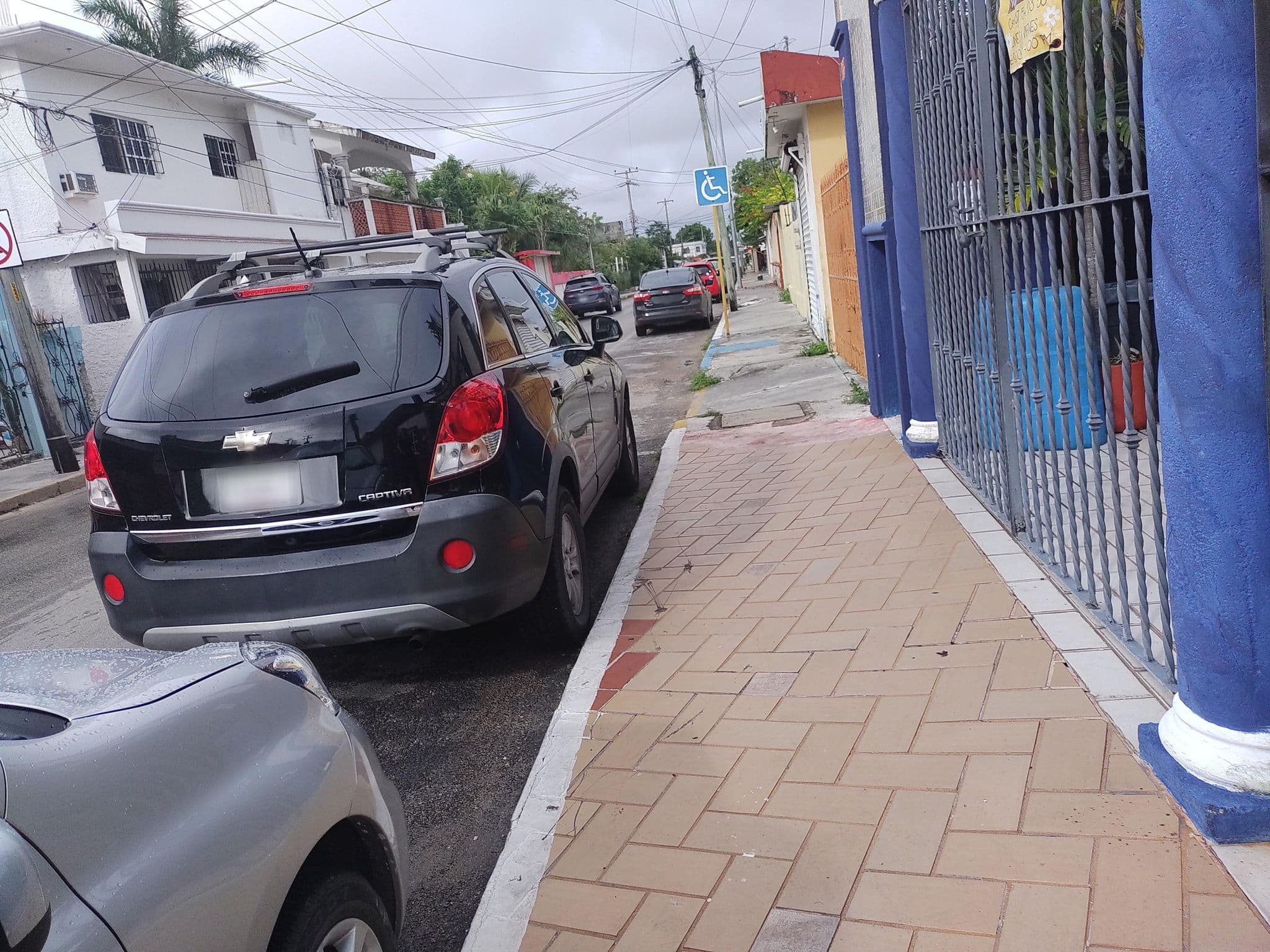 Street view near Furnished Affordable Apartment In Dodo Residential, Cozumel — © mapeadora (CC BY-SA · Mapillary)