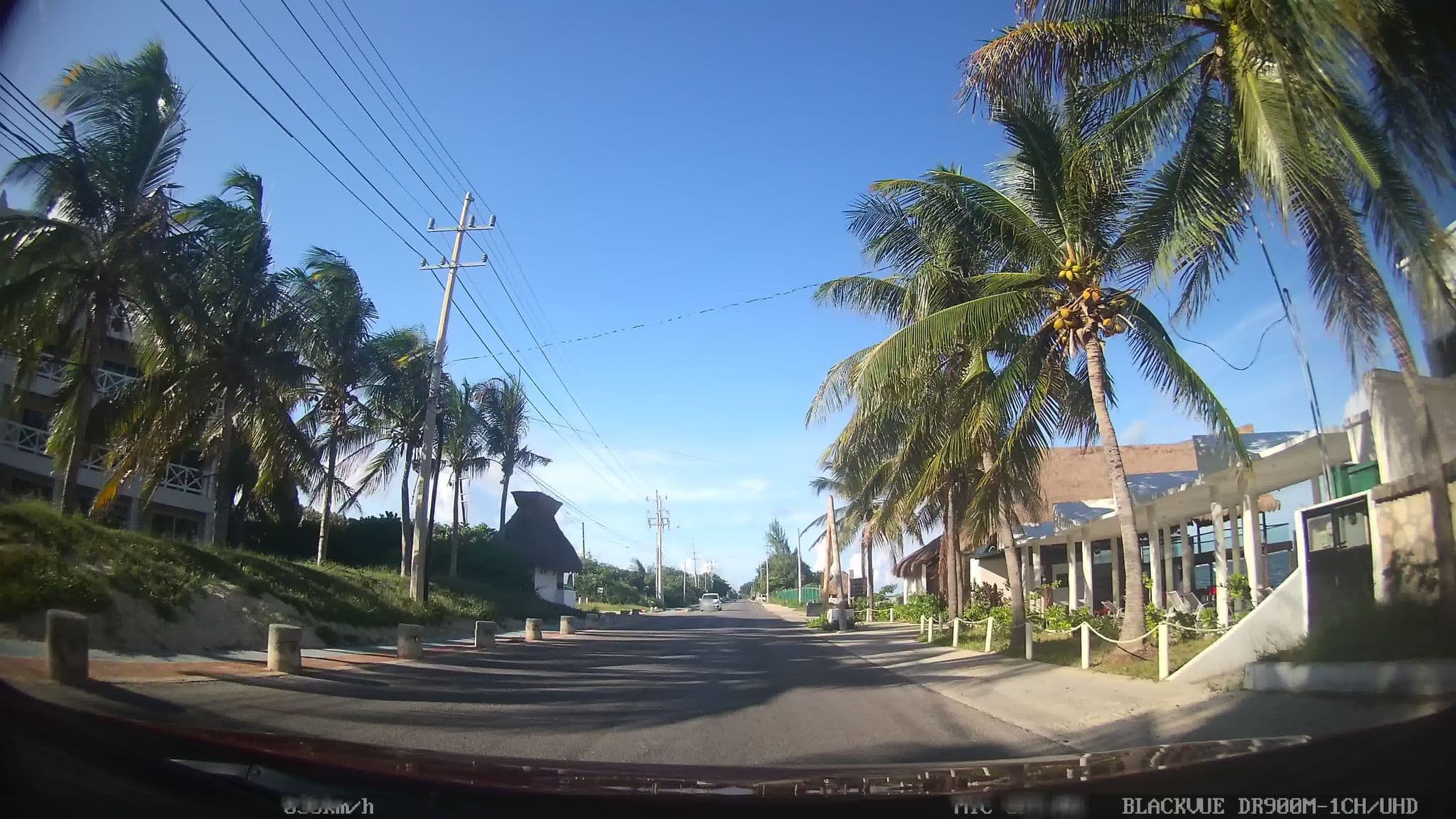 Street view near Marazul yatch club, Zona Urbana Ejido Isla Mujeres — © kaart_2 (CC BY-SA · Mapillary)