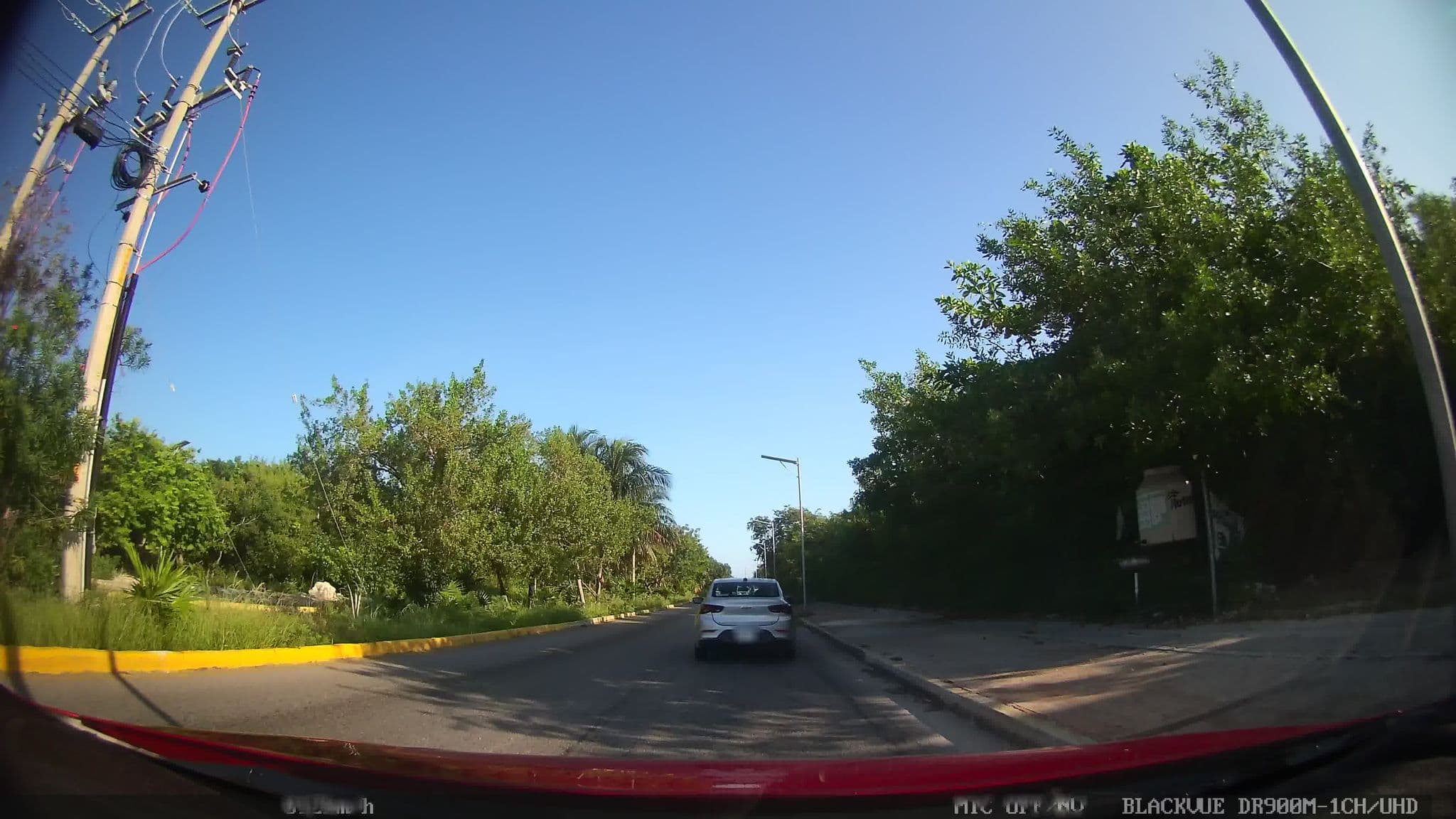 Street view near Cancún, Zona Urbana Ejido Isla Mujeres — © kaart_2 (CC BY-SA · Mapillary)