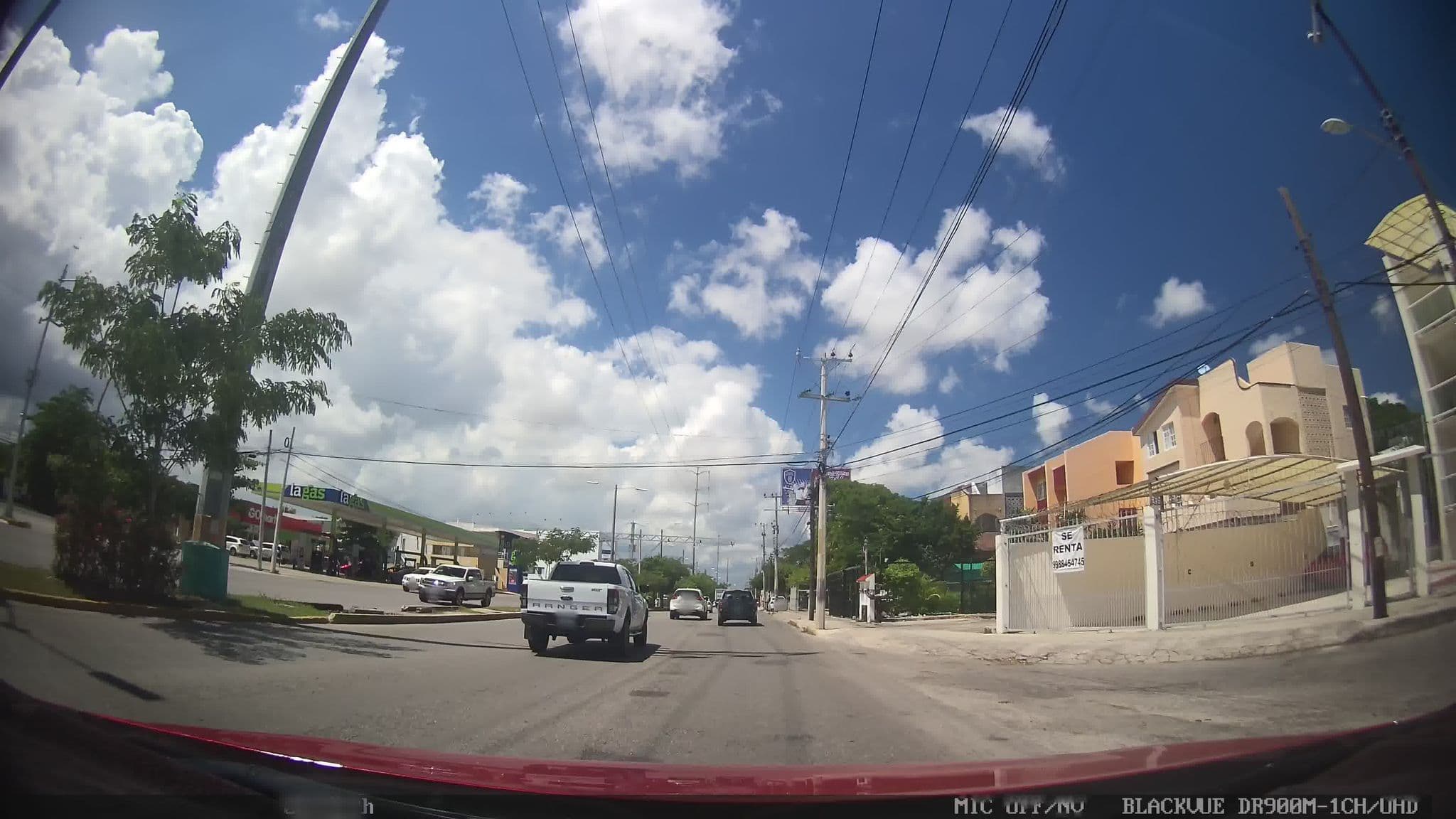 Street view near Vacaciones Barcelo, Cancún — © kaart_2 (CC BY-SA · Mapillary)