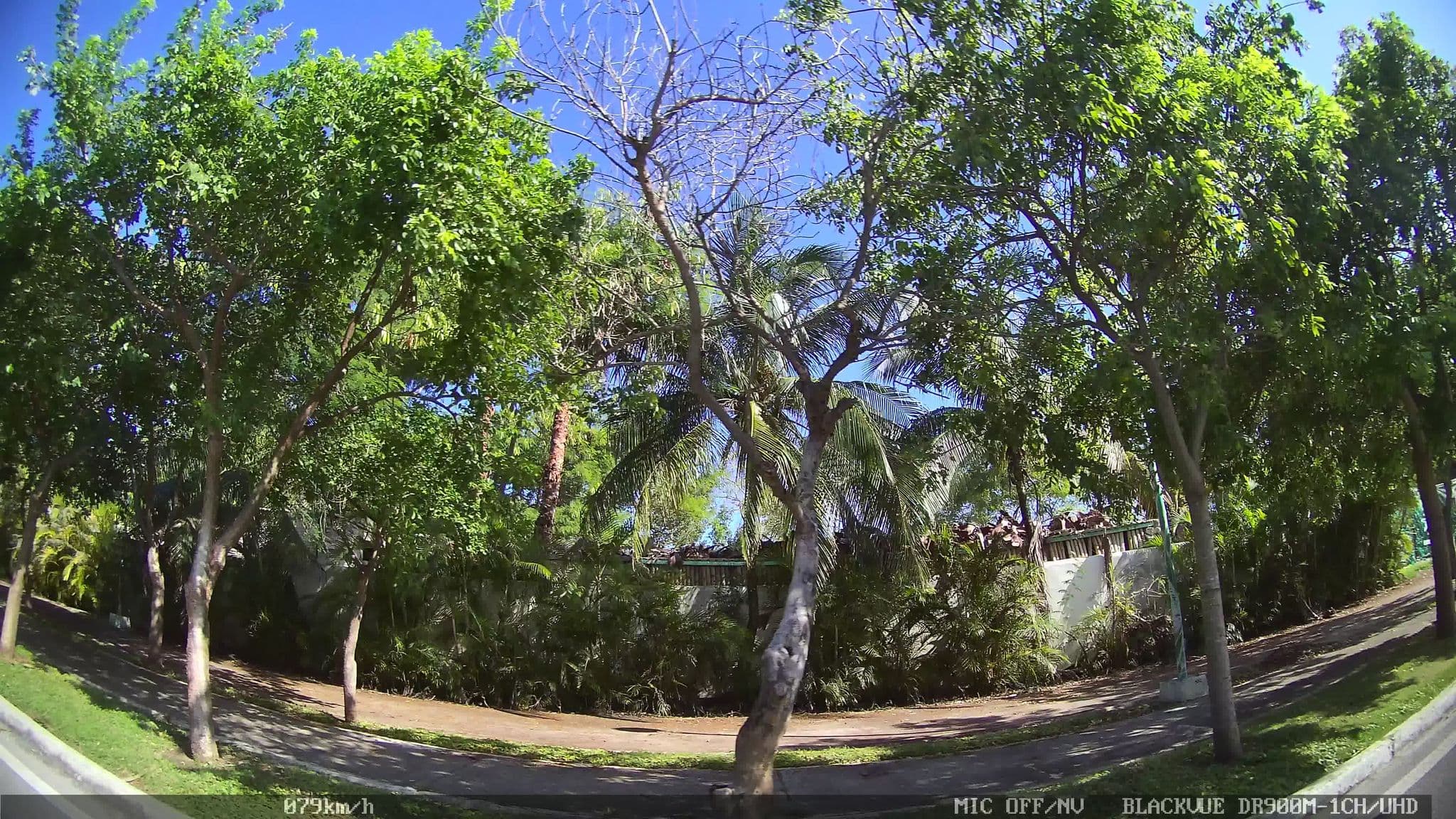 Street view near Akuazul Exotic Resort, Alfredo V. Bonfil — © kaart_2 (CC BY-SA · Mapillary)