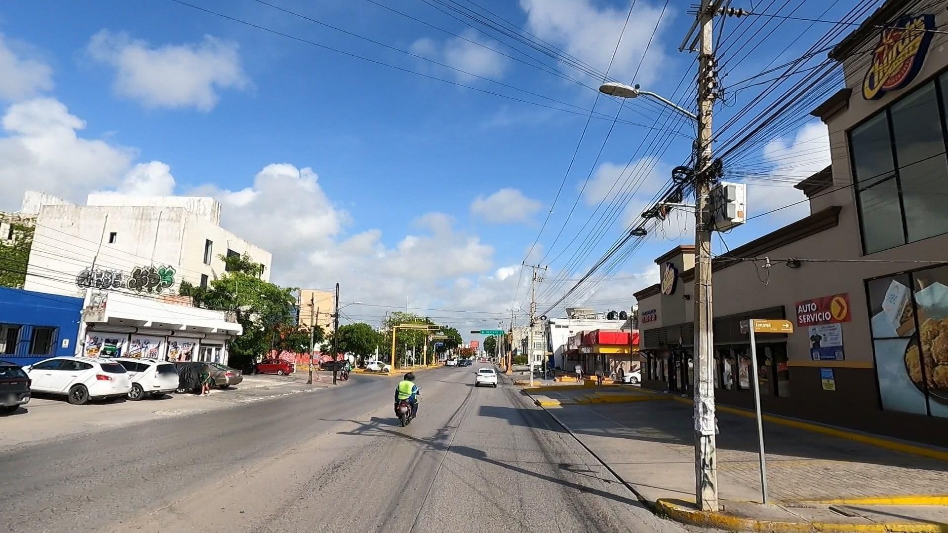 Street view near hotel hc internacional, Cancún — © calleros (CC BY-SA · Mapillary)
