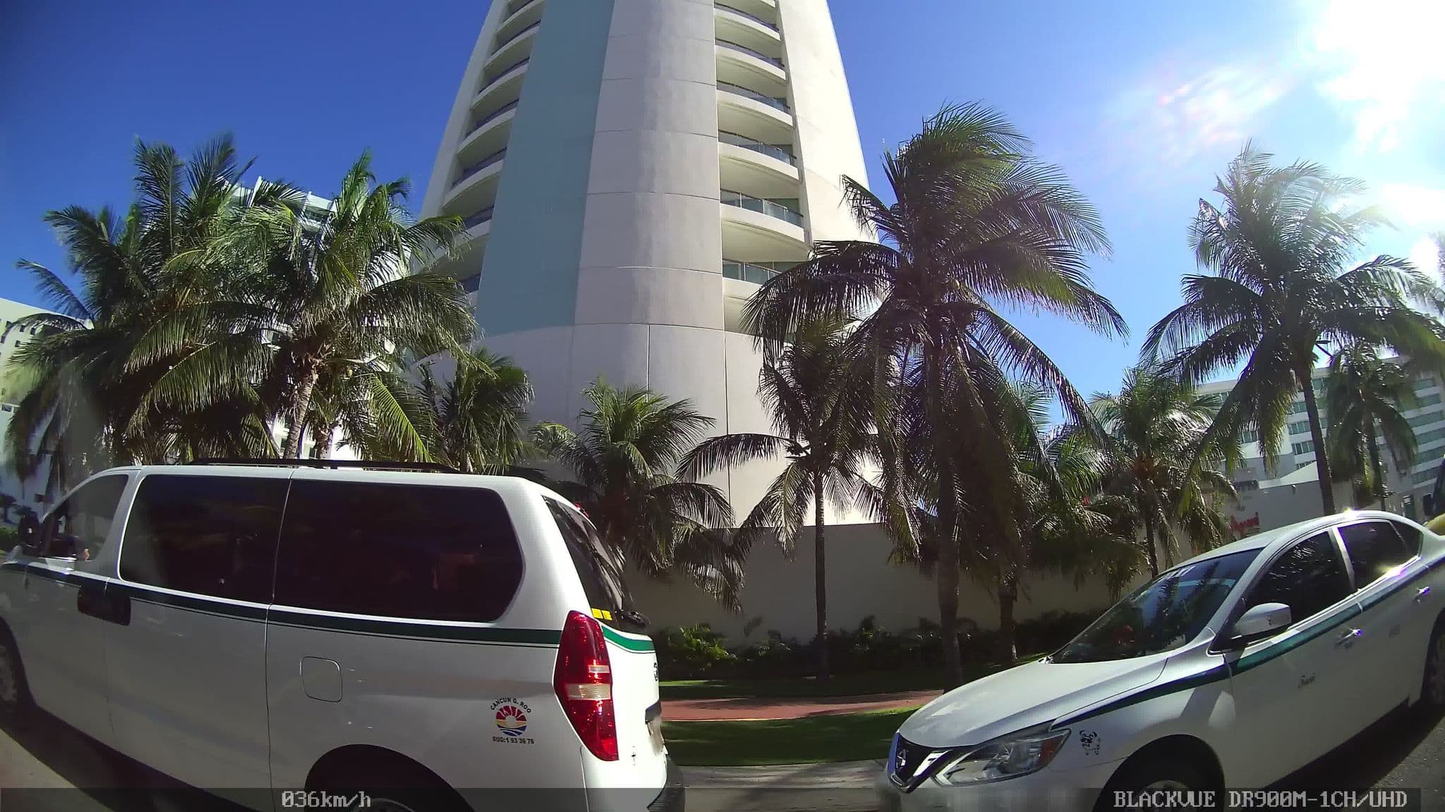 Street view near Hyatt Regency Cancun, Isla Mujeres — © kaart_2 (CC BY-SA · Mapillary)