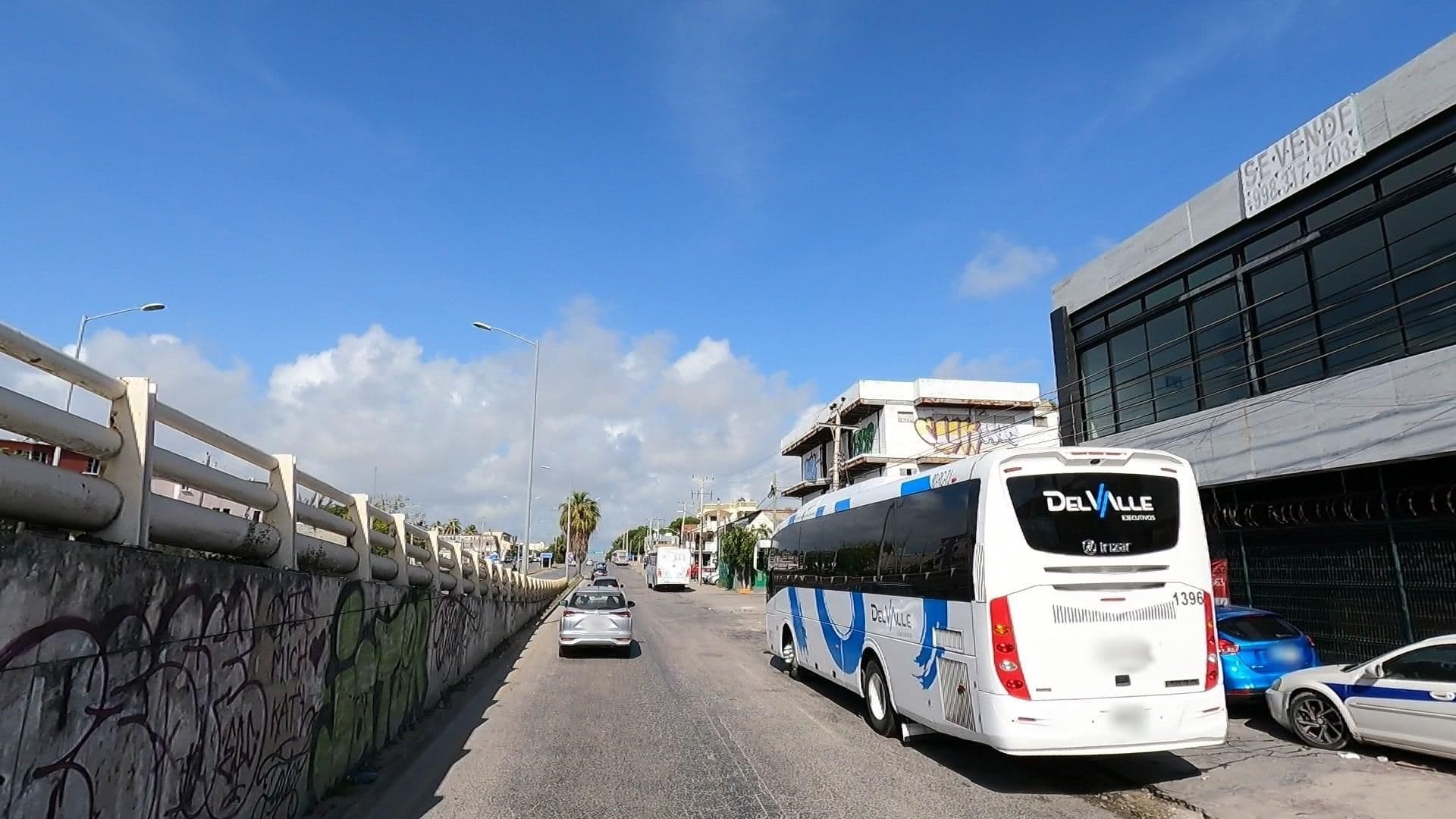 Street view near Hotel, Cancún — © calleros (CC BY-SA · Mapillary)