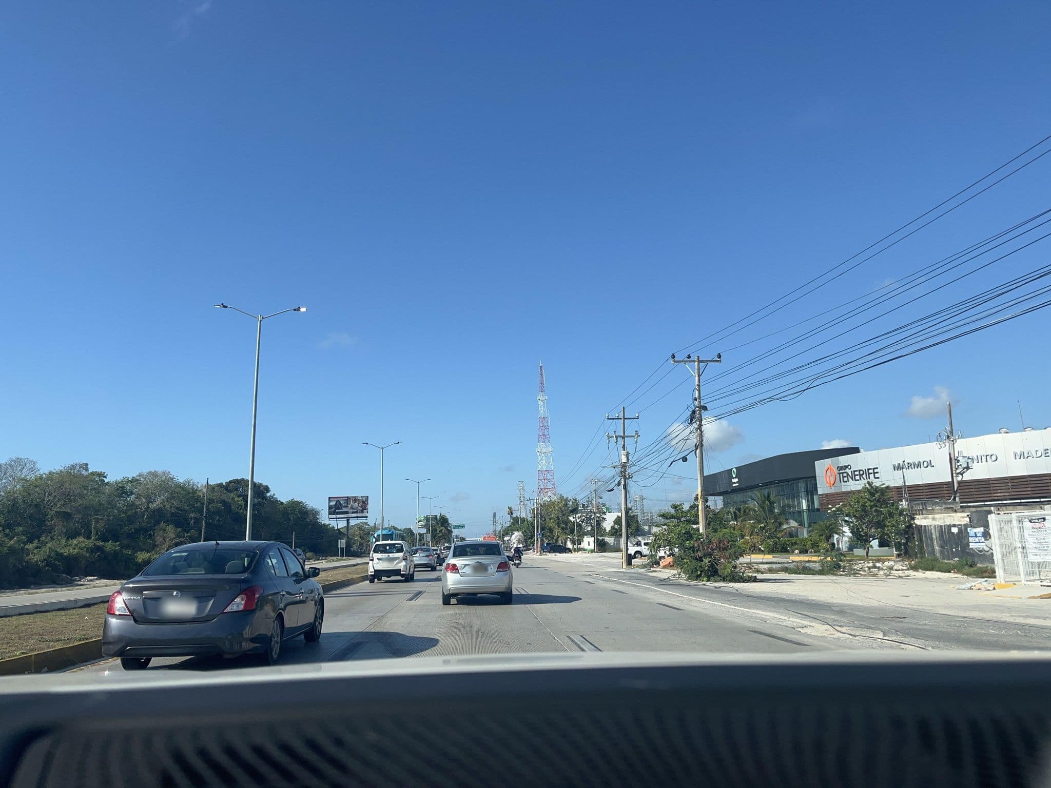 Street view near Las Cerezas, Alfredo V. Bonfil — © ferog_v (CC BY-SA · Mapillary)