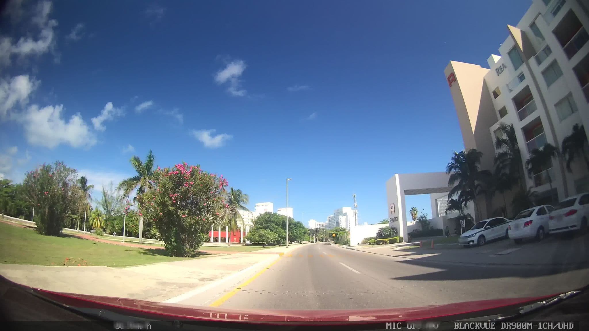 Street view near Hotel Real Inn Cancún, Cancún — © kaart_2 (CC BY-SA · Mapillary)