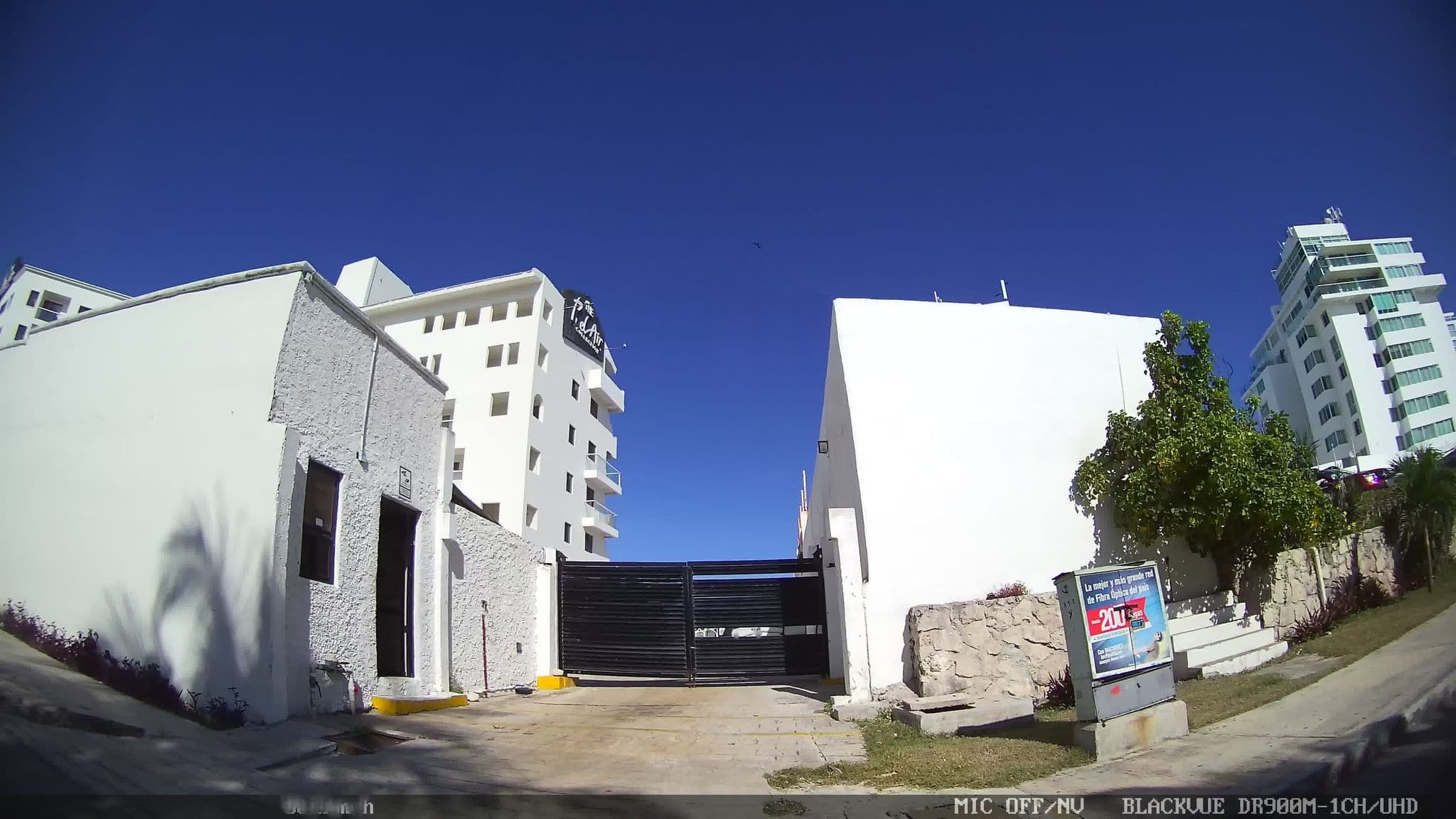 Street view near Cyan Cancun Resort & Spa, Alfredo V. Bonfil — © kaart_2 (CC BY-SA · Mapillary)