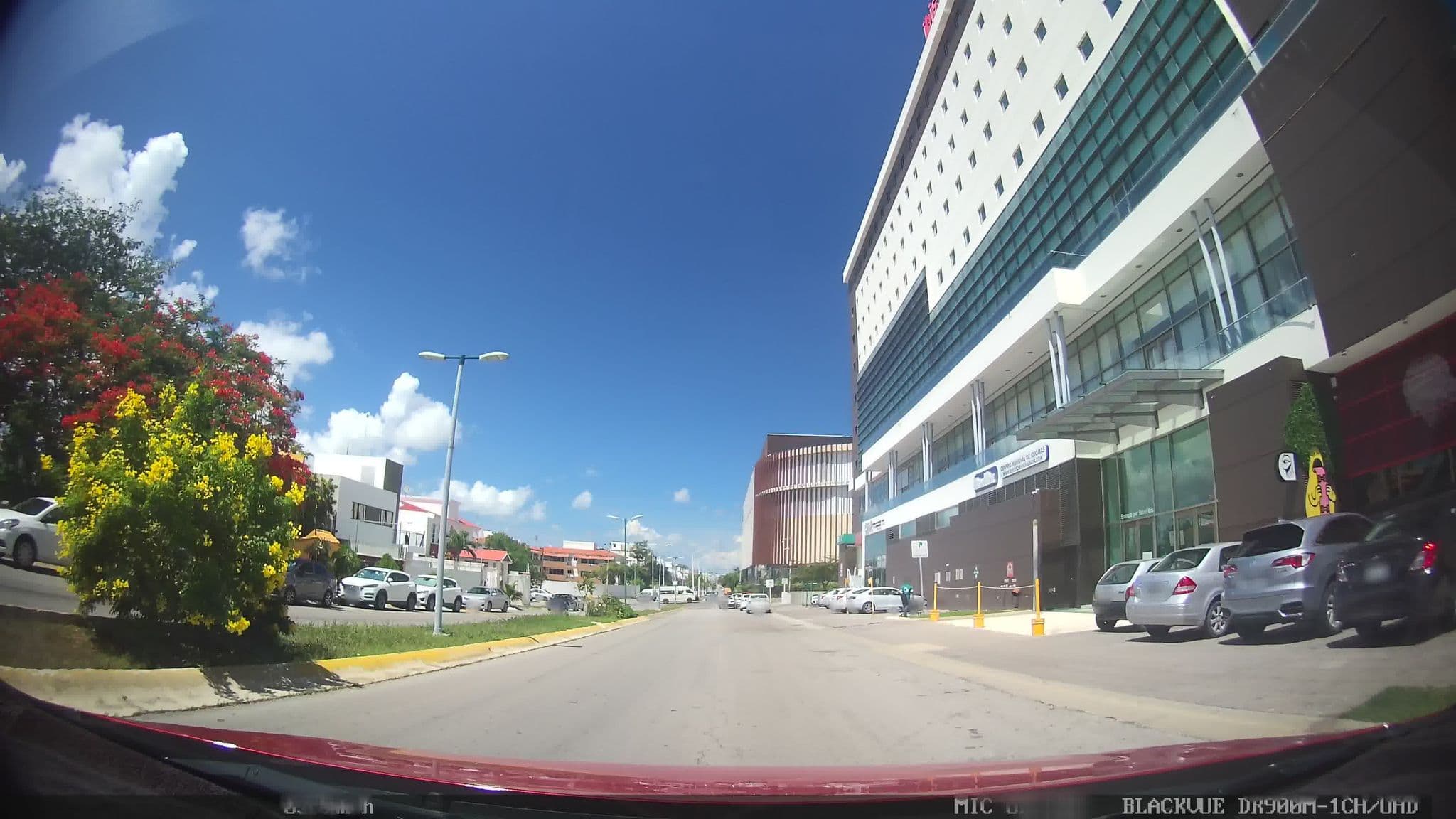 Street view near Hotel ibis, Cancún — © kaart_2 (CC BY-SA · Mapillary)