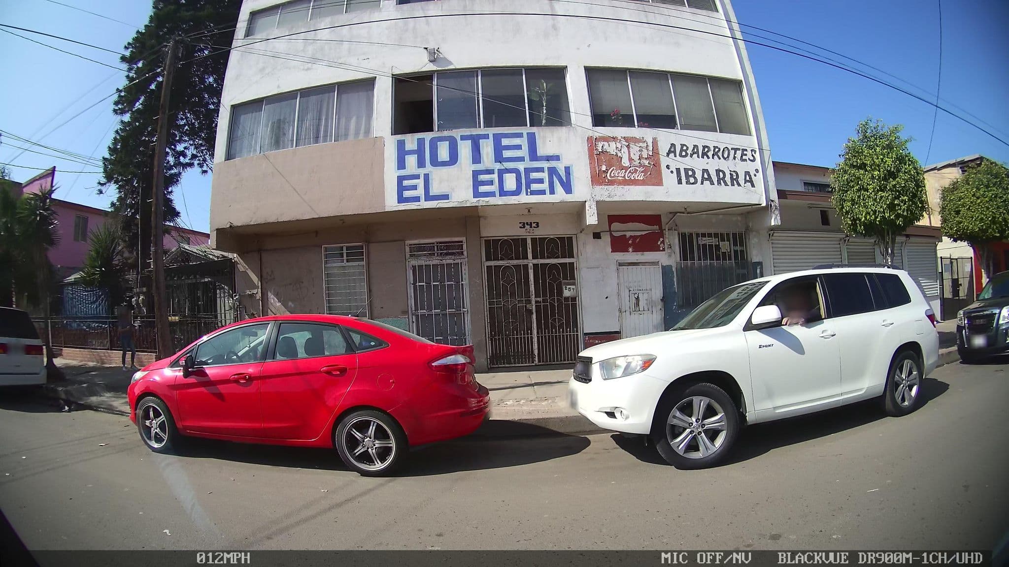 Street view near El Eden -hotel, Tijuana — © kaart_2 (CC BY-SA · Mapillary)